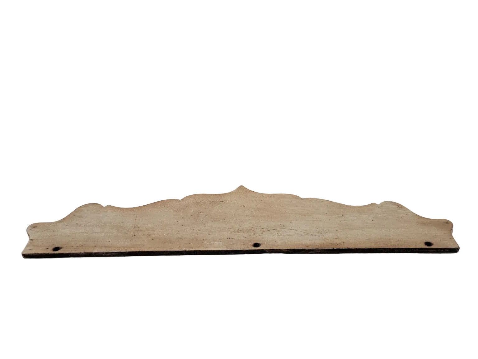 Vintage Scalloped Wood Pediment Trim – 36"