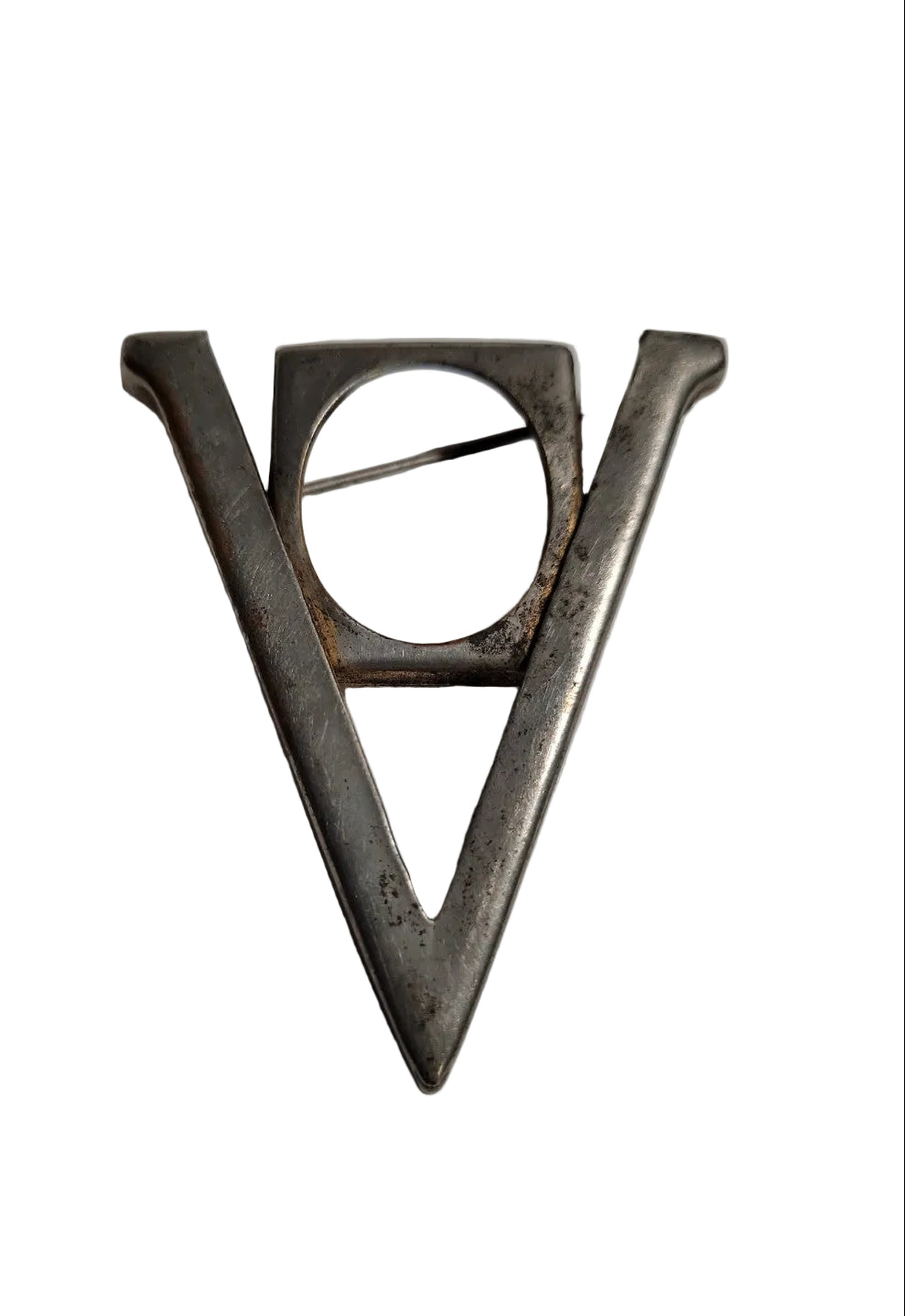 Vintage MacArthur “V” Initial Brooch – Gold Plated Frame