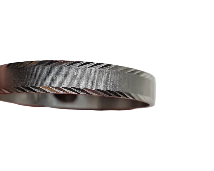 Vintage Silver-Tone Etched Bangle Bracelet – Geometric Pattern