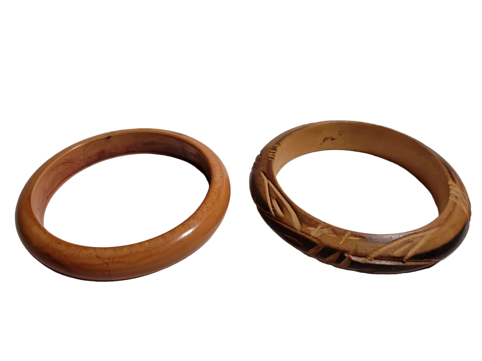 Vintage Carved Wood Bangle Bracelets – Handcrafted Pair