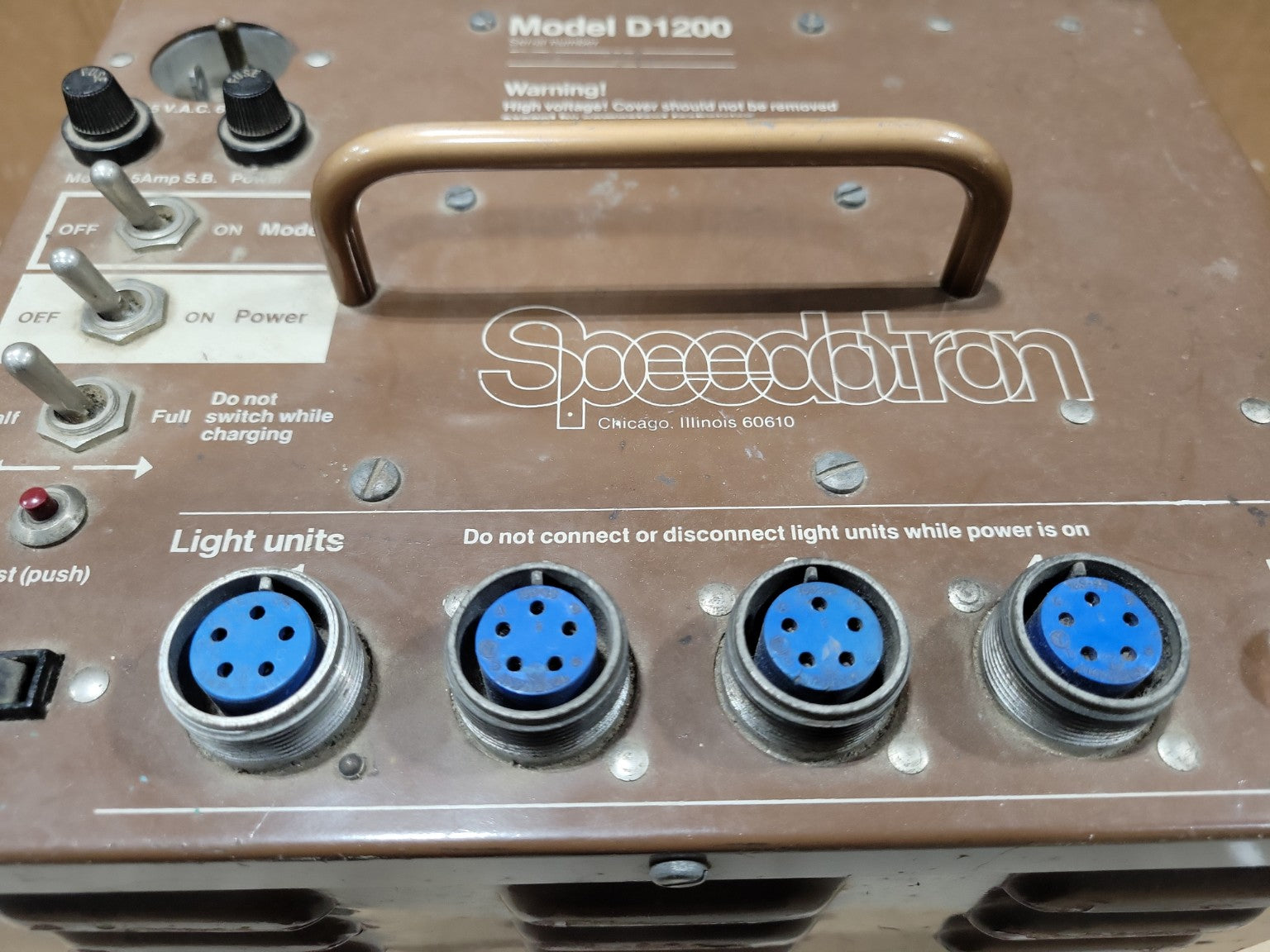Vintage Speedotron D1200 Power Pack – Studio Lighting Unit
