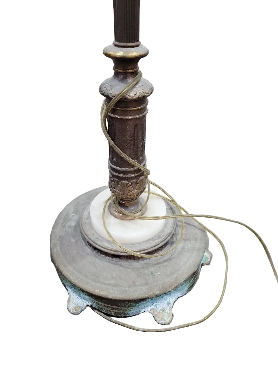 Vintage Brass 3-Light Floor Lamp – Ornate Base