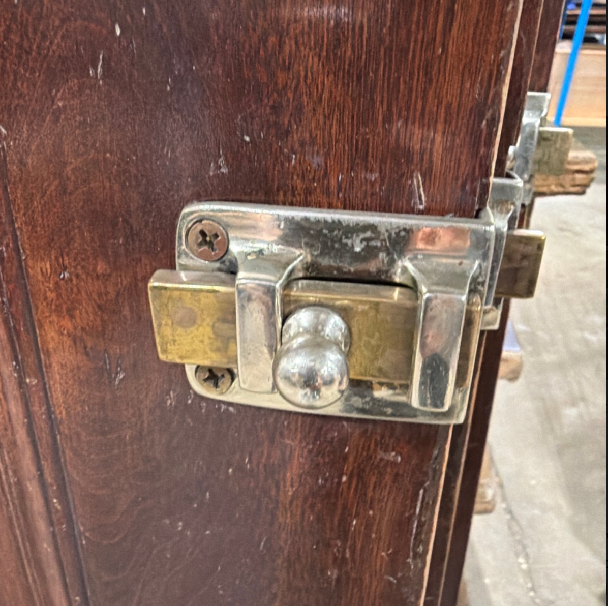 Vintage Left-Hand Swing Bathroom Stall Door – Solid Wood