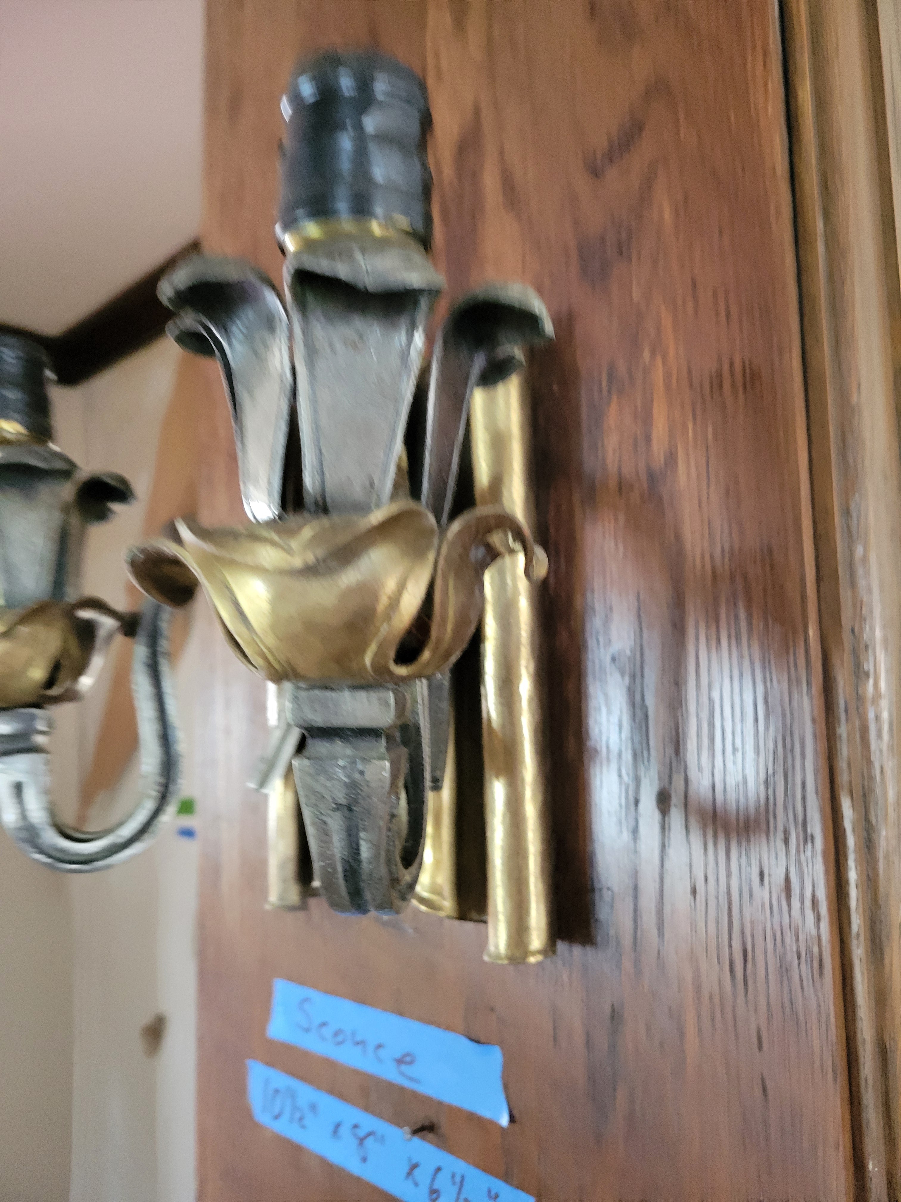 #40 Vintage Floral Metallic Finish Double Wall Sconce