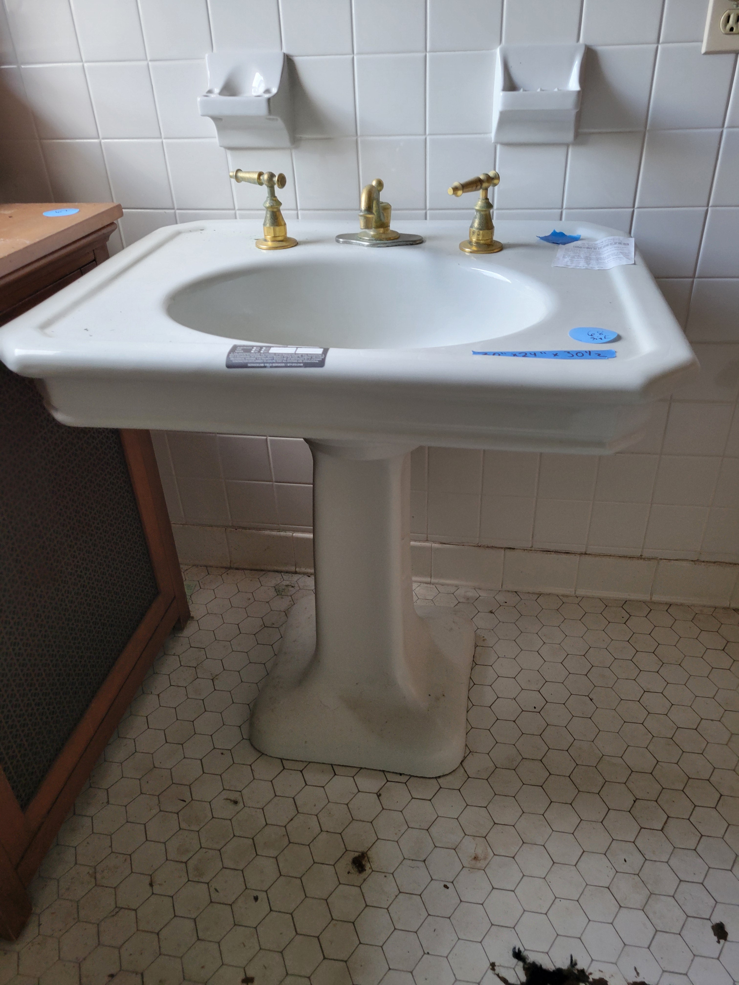 #68 Antique TAP 3 Porcelain Pedestal Sink with Brass Faucets