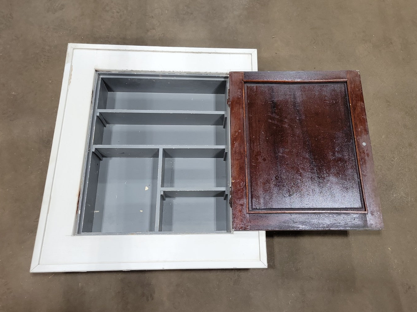 1916 Black Rock Mirrored Medicine Cabinet
