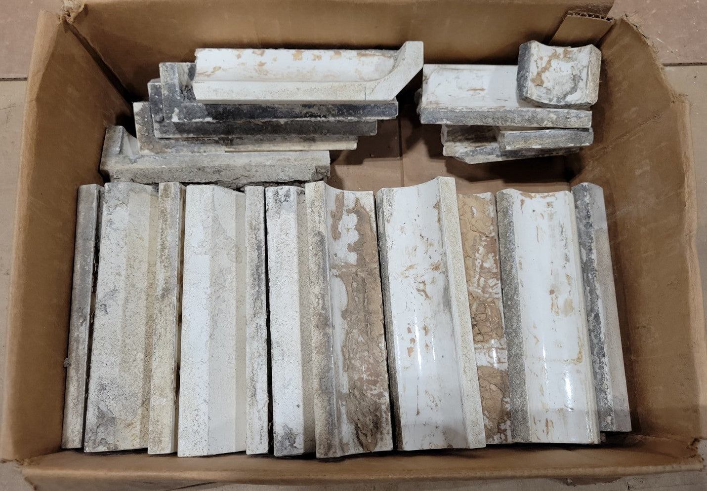 Salvaged White Ceramic Inside Cove Corner Trim Tiles – Lot of 32 Pieces