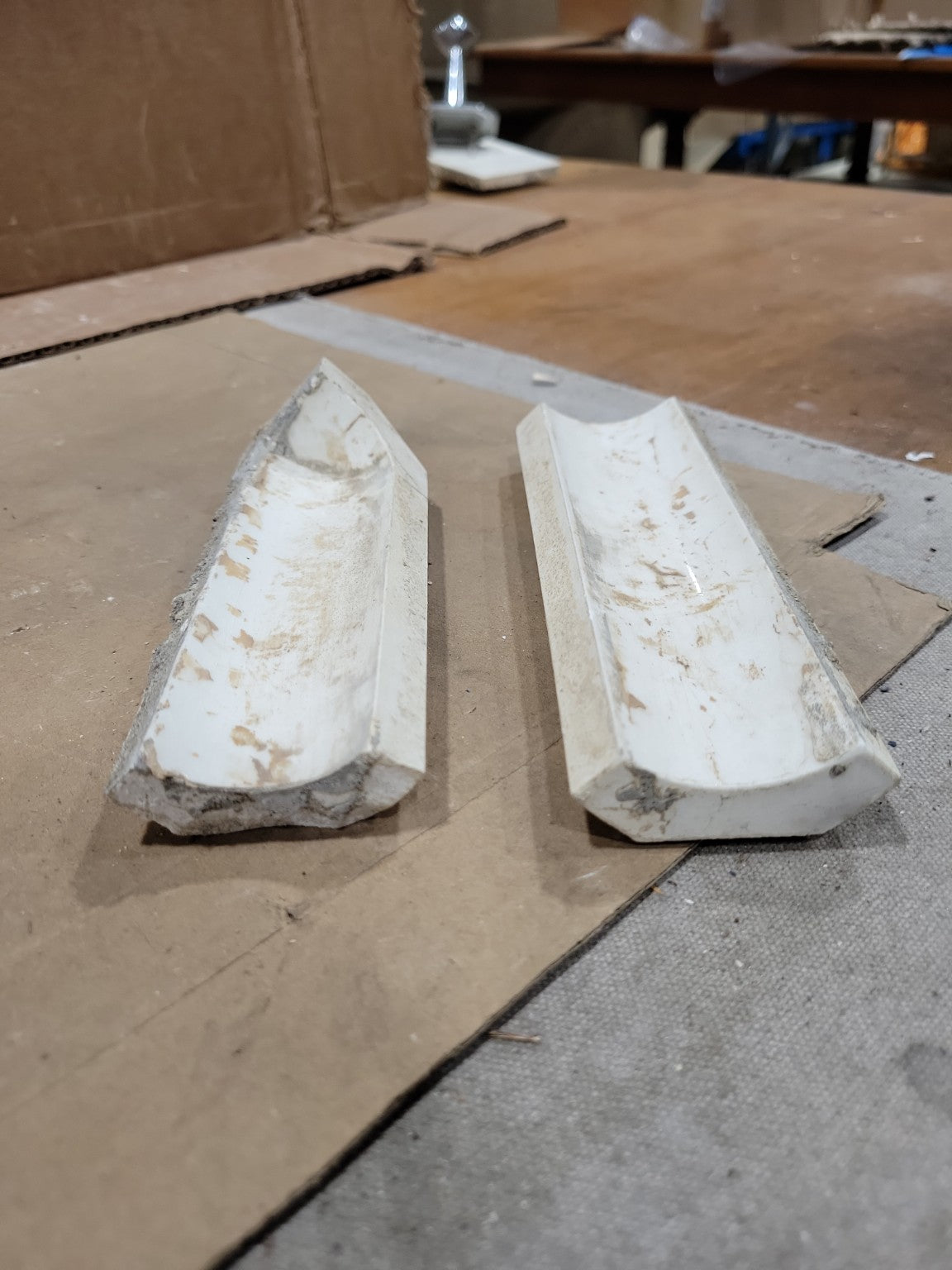 Salvaged White Ceramic Inside Cove Corner Trim Tiles – Lot of 32 Pieces