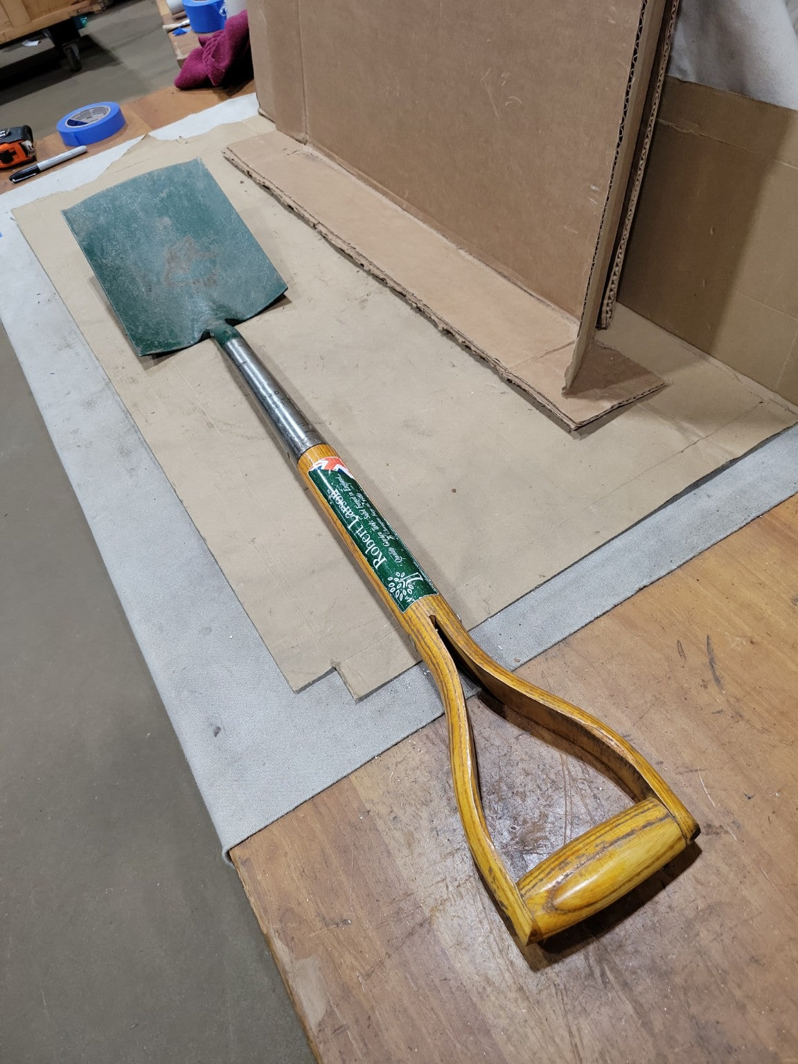Robert Larson English Forged Border Spade