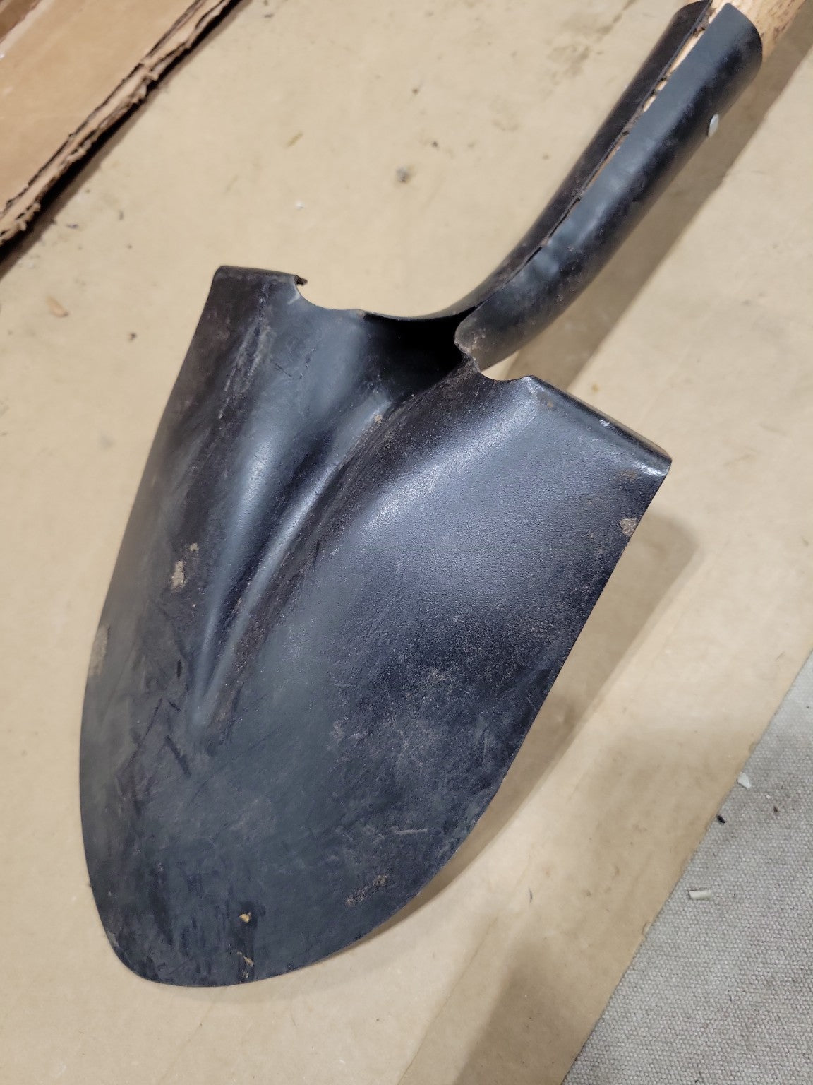 Craftsman Compact Digging Shovel – Steel Blade Garden Spade