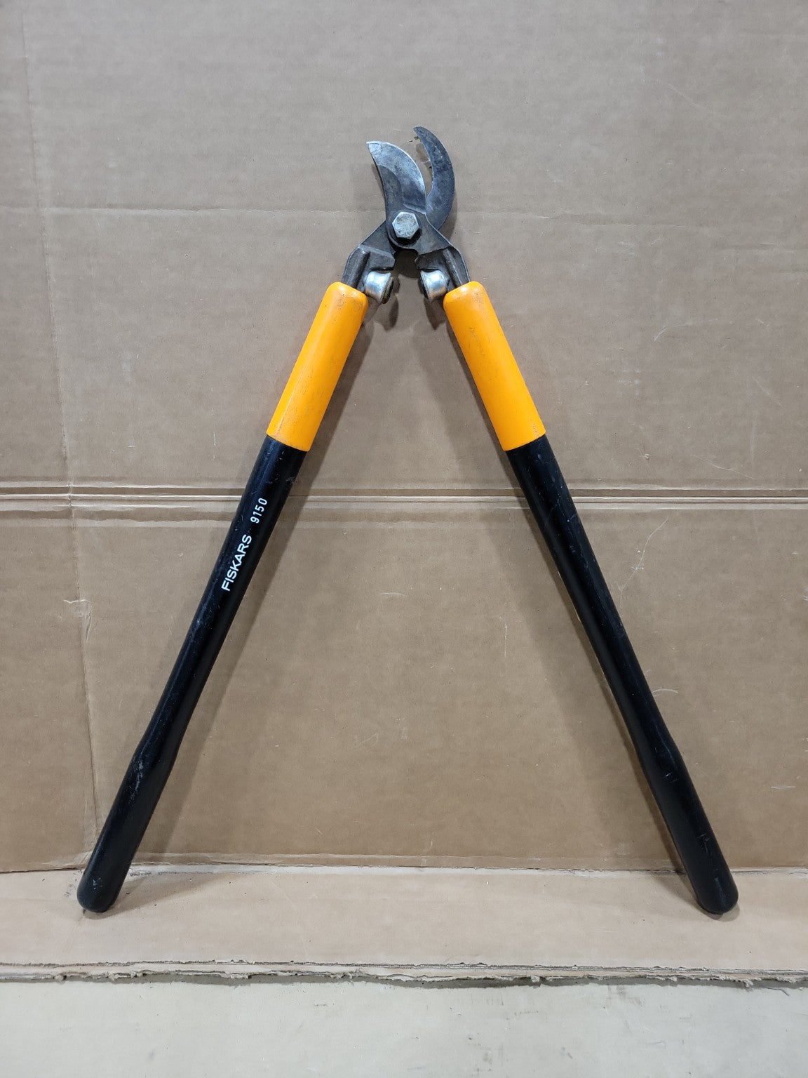 Fiskars 9150 Bypass Lopper Tree Pruning Shears