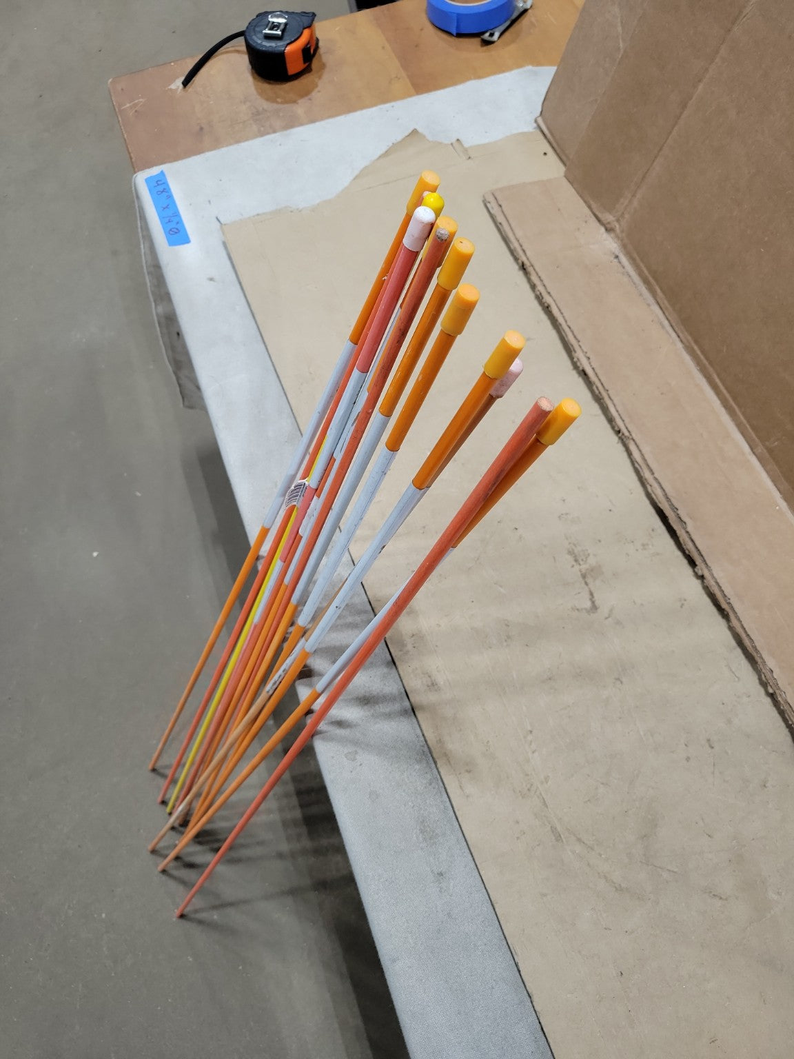 EverBilt Reflective Driveway Marker Rod Lot (13 Pieces)