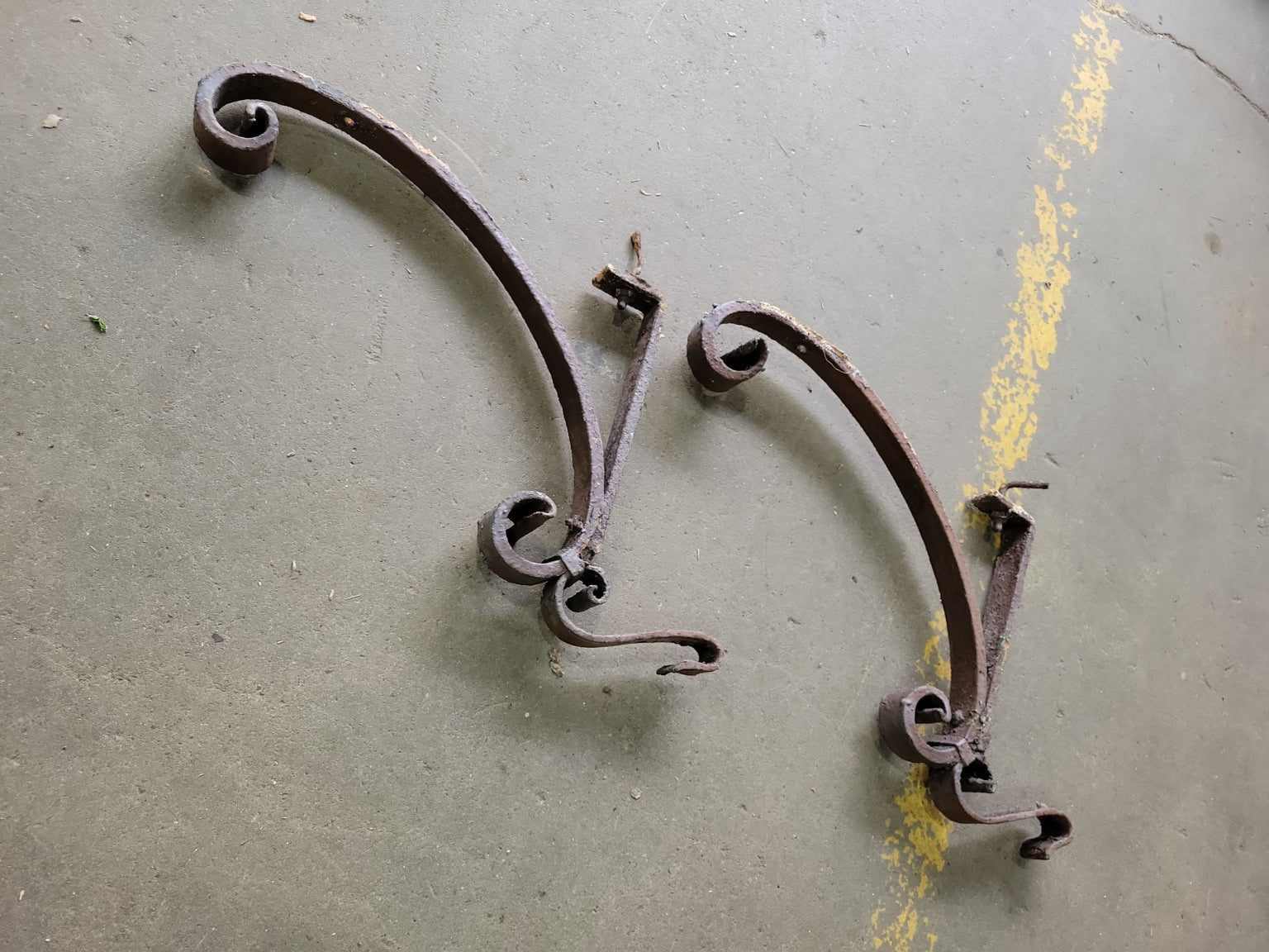 Pair of Rustic Wrought Iron Scroll Brackets