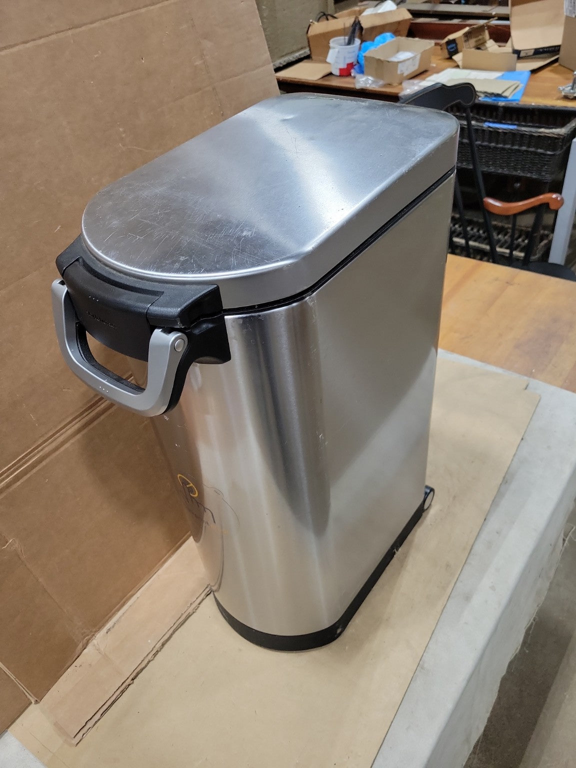 Simplehuman XL Stainless Steel Pet Food Storage Container – Fingerprint-Proof Stainless Steel