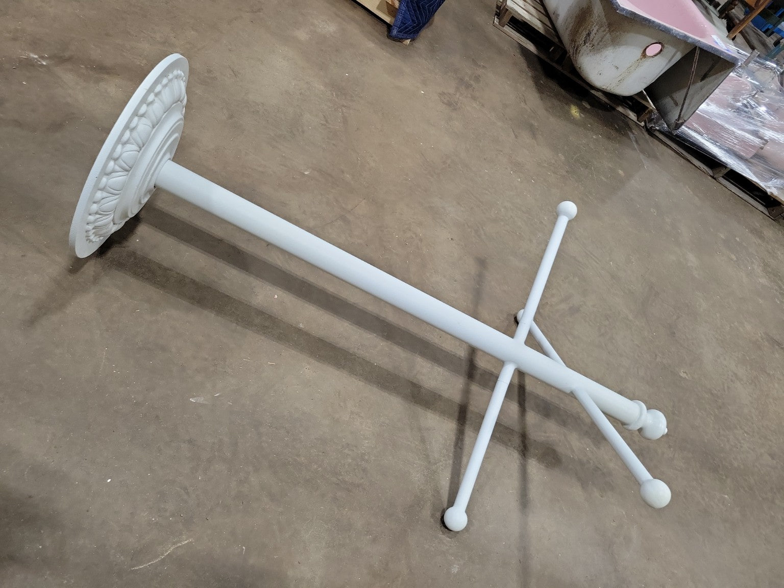 Vintage White Painted Towel Valet Stand
