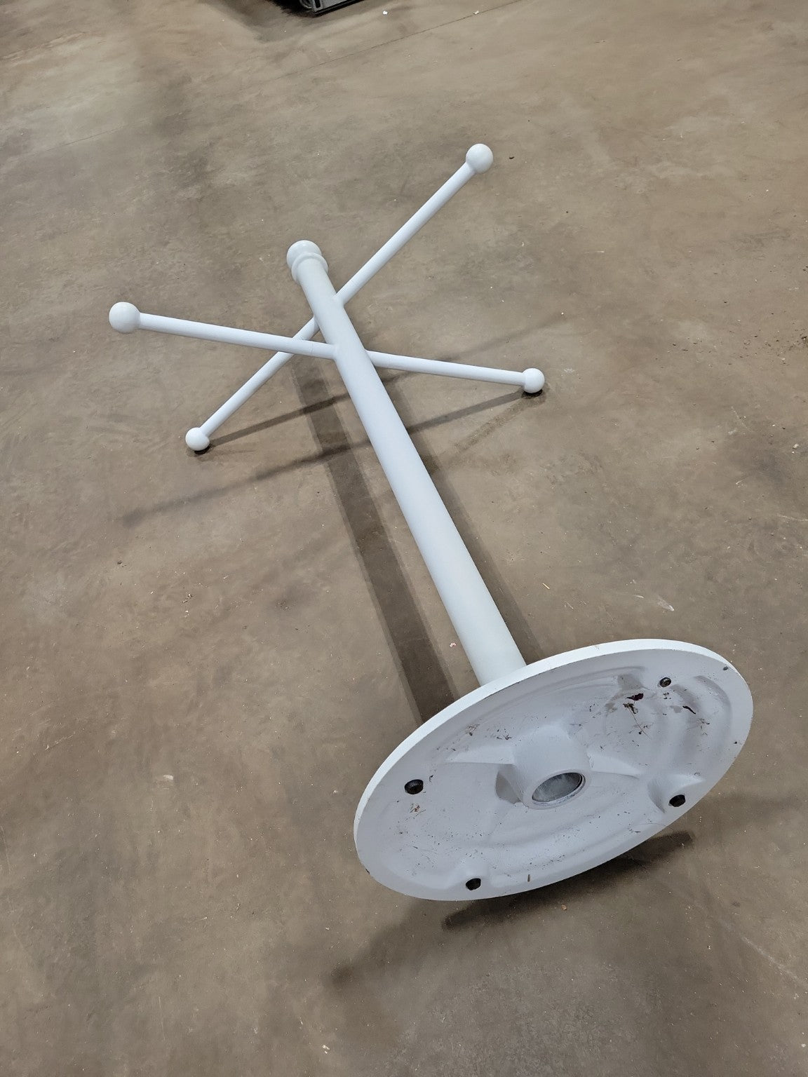 Vintage White Painted Towel Valet Stand