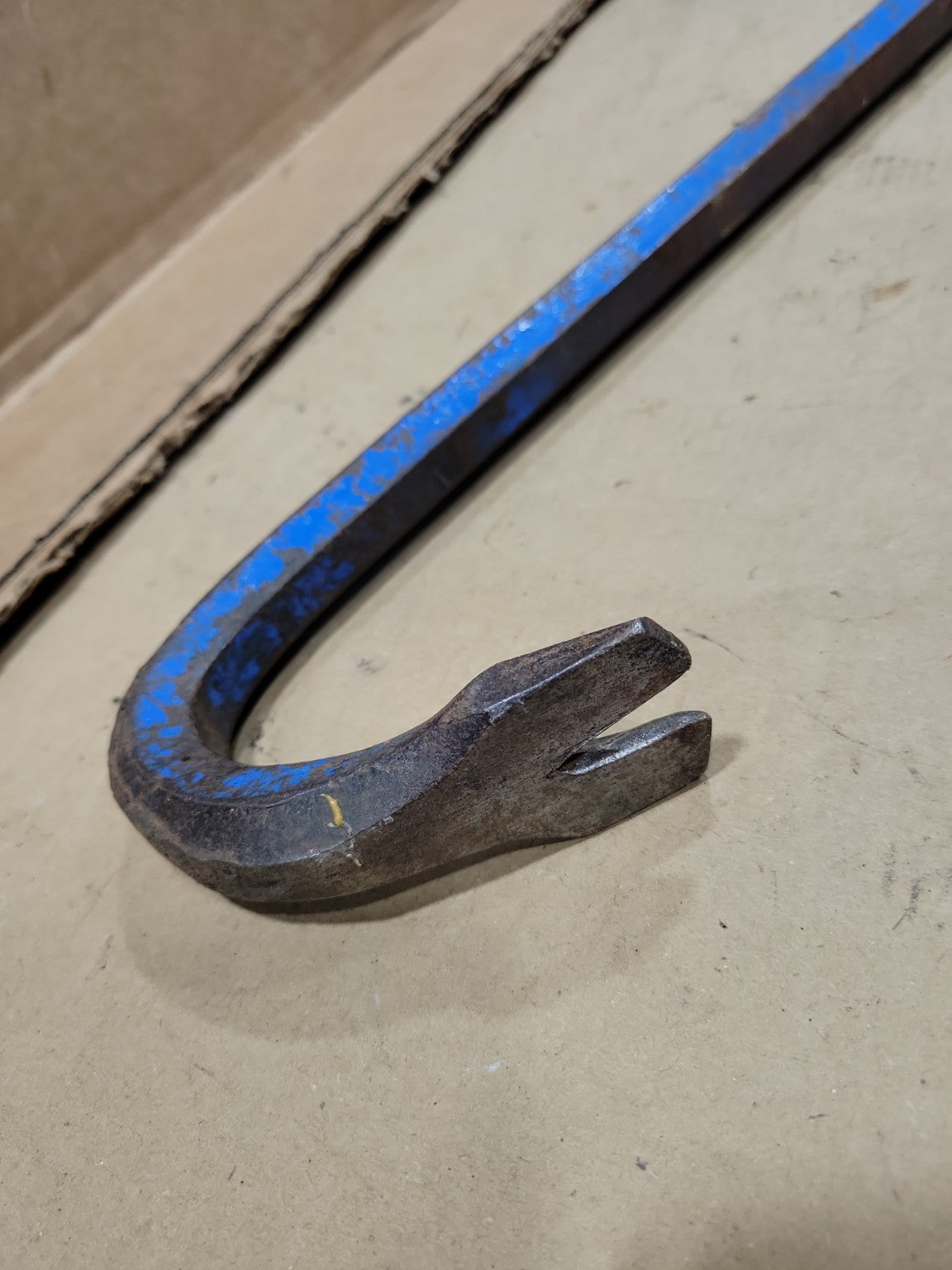 Vintage Steel Wrecking Bar Pry Bar – Blue Finish