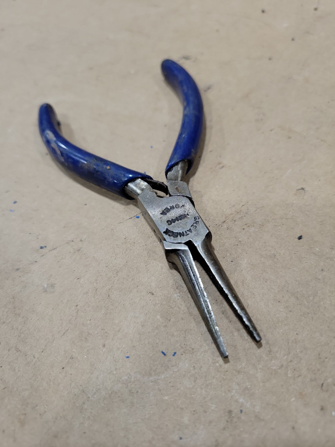 GreatNeck Mini Needle Nose Pliers