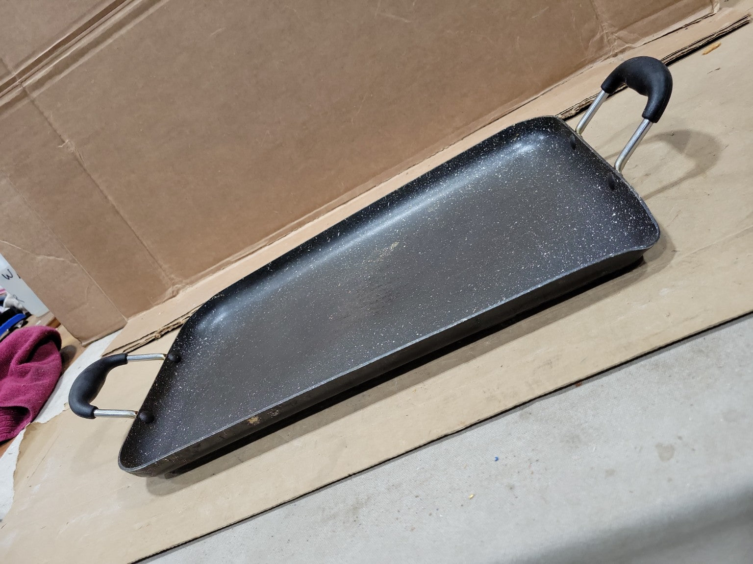Crofton Nonstick Roasting Pan with Dual Handles – 17.9 Inch