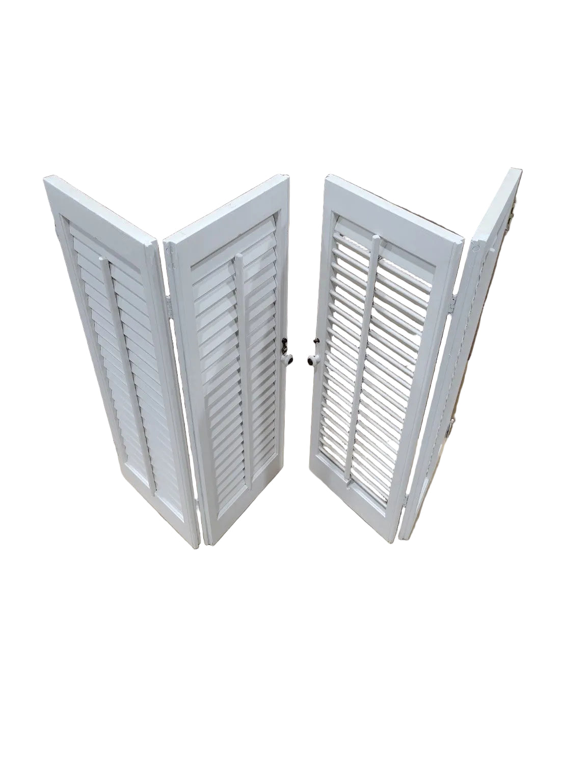 White Wood Bi-Fold Plantation Shutters – Set of 2