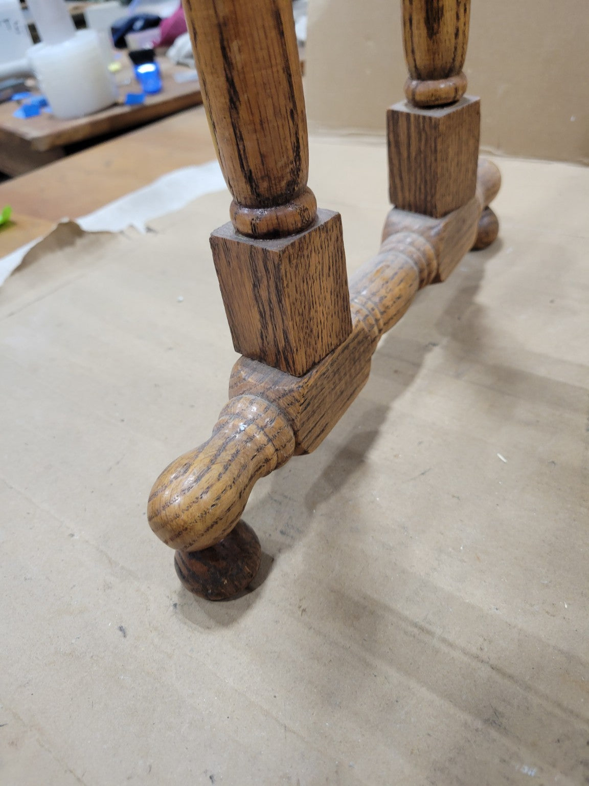 Vintage Oak Freestanding Quilt Rack – Traditional Turned Wood