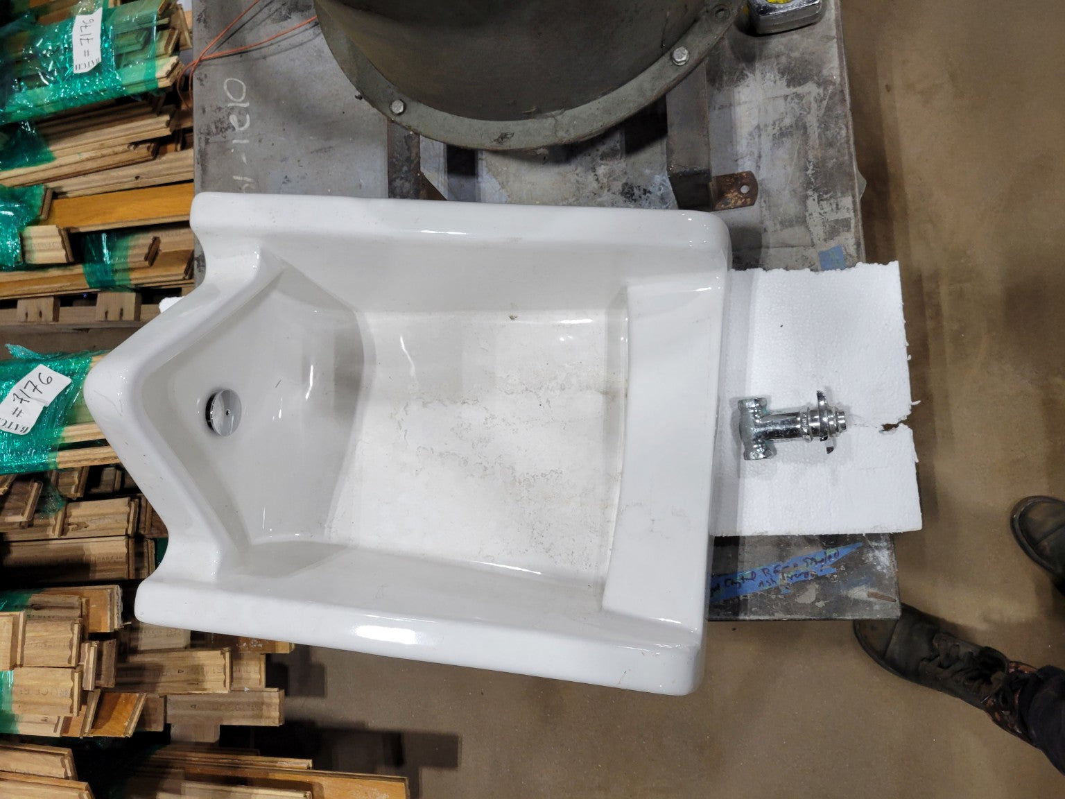 Vintage Wall-Mount Vitreous China Urinal with Flush Valve