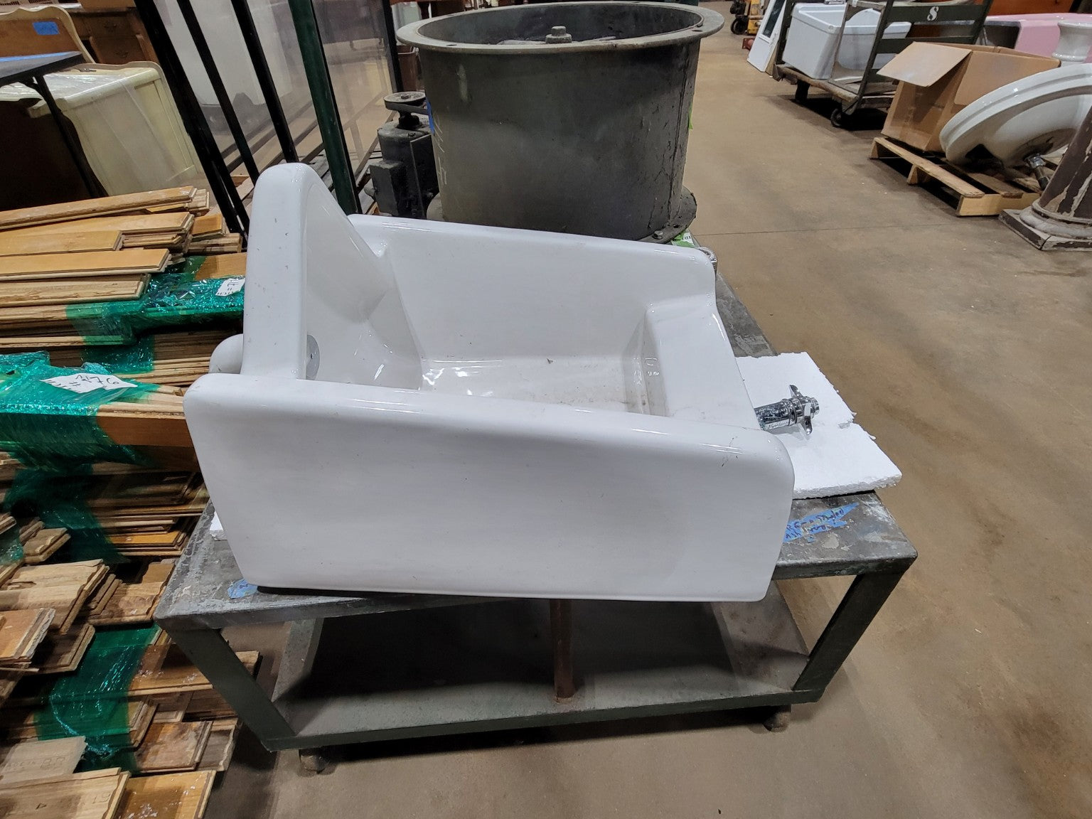 Vintage Wall-Mount Vitreous China Urinal with Flush Valve