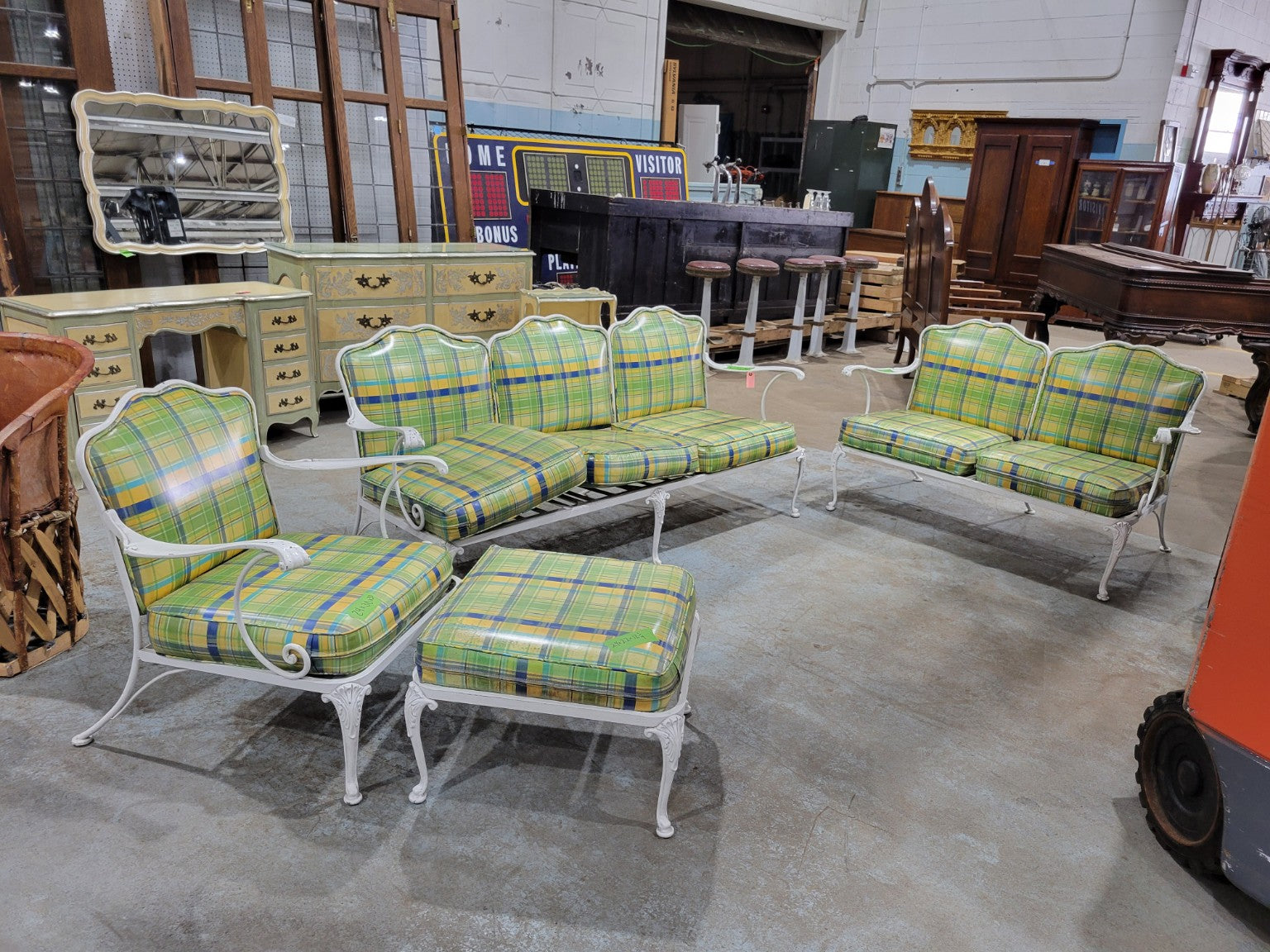 Vintage Cast Aluminum Patio Conversation Set with Plaid Cushions – 4 Piece