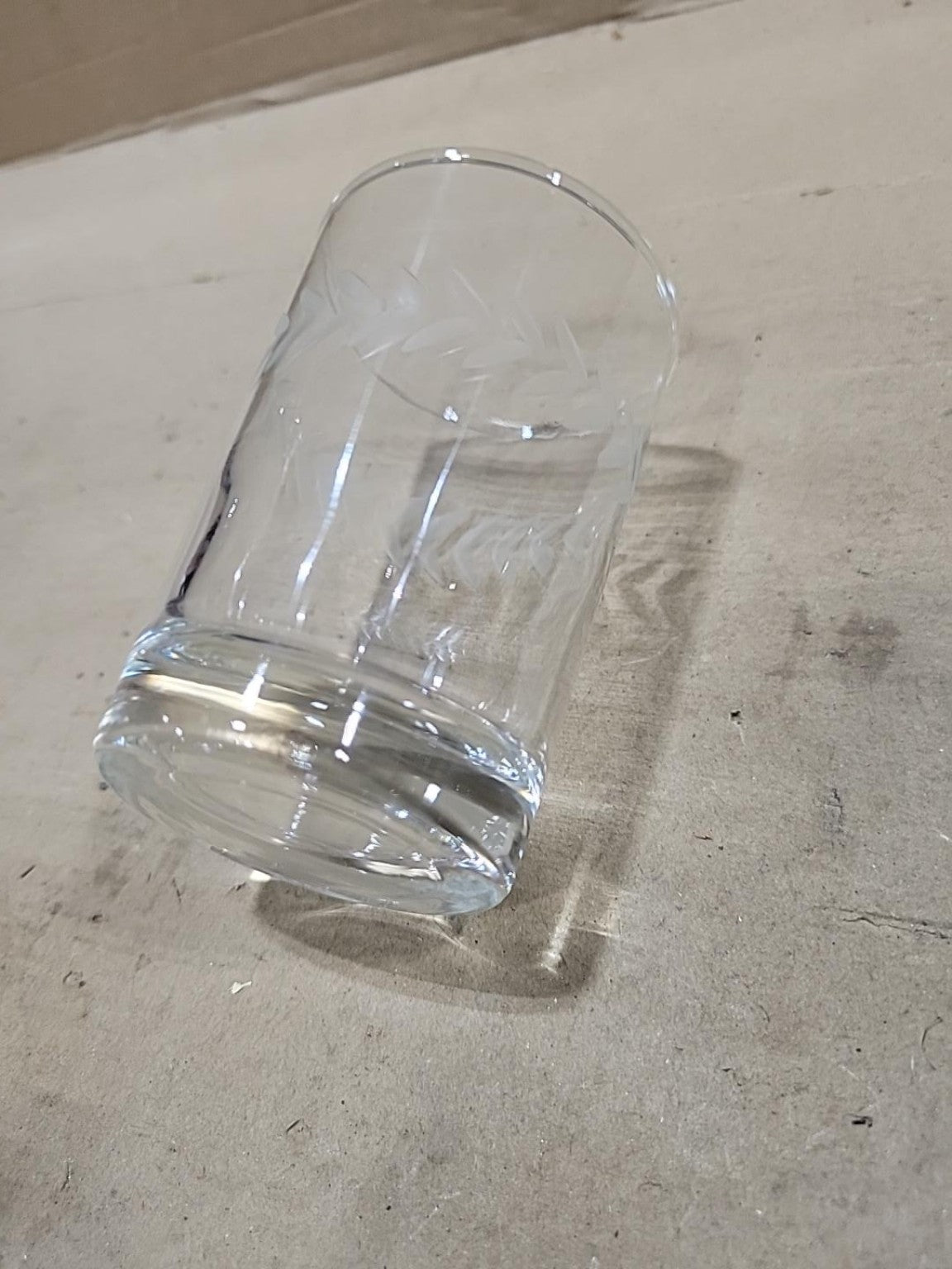 Set of 6 Vintage Etched Leaf Whiskey Tumblers