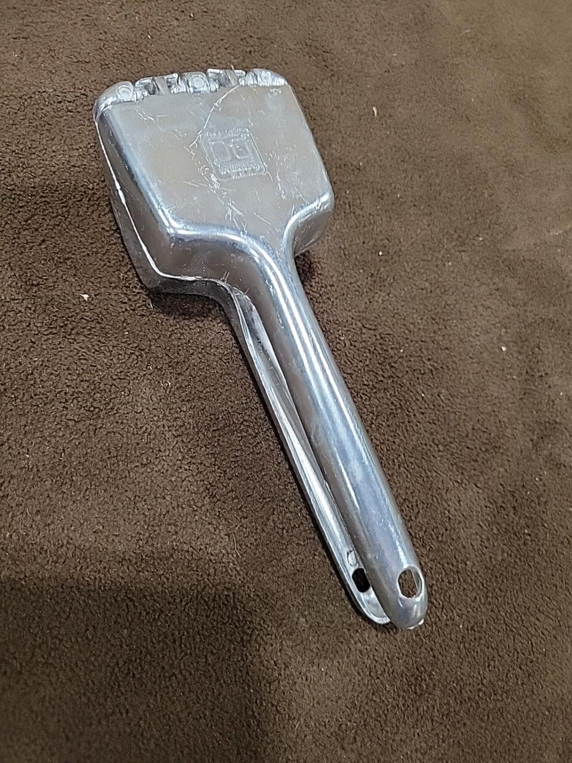 Vintage Irvinware USA Aluminum Hand Ice Crusher with Box
