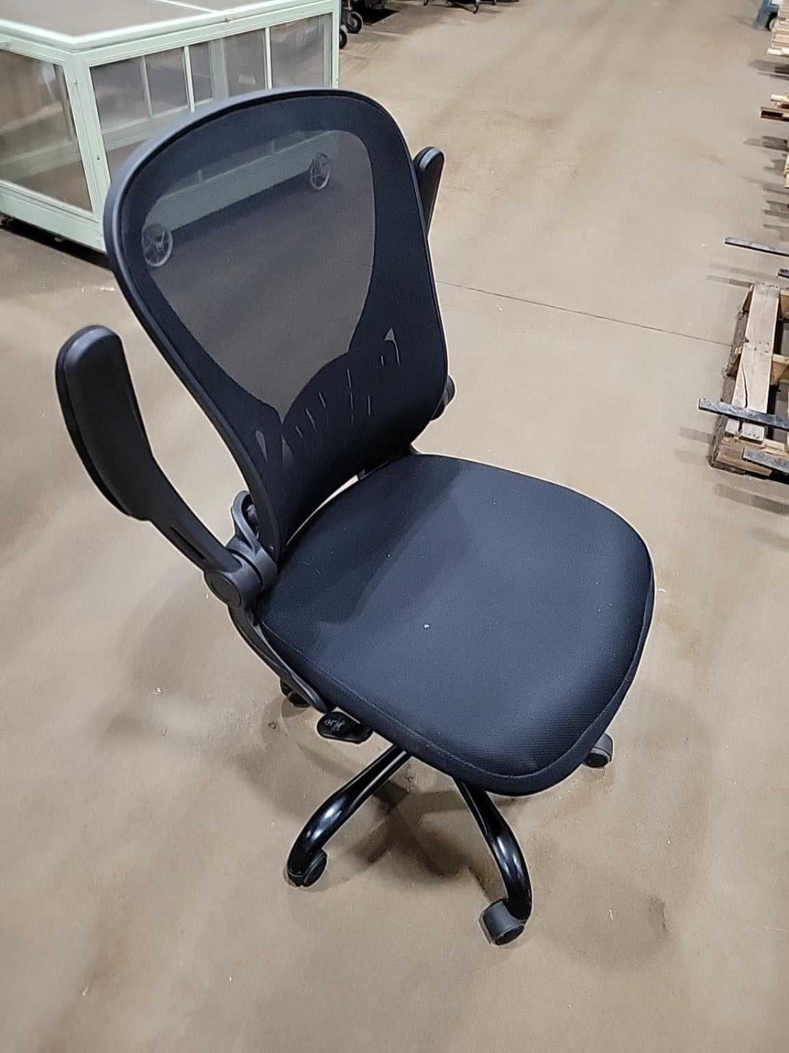 Black Mesh Ergonomic Adjustable Office Chair