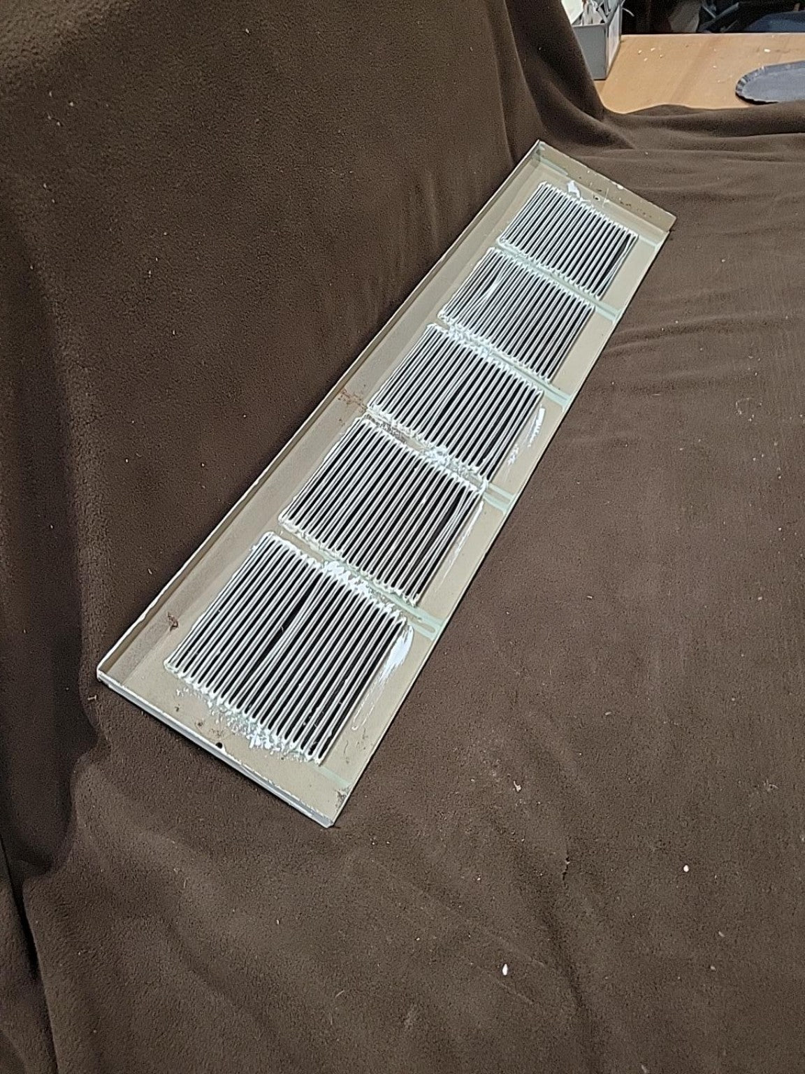 Vintage White Metal Wall Vent Grille – 31 ½"