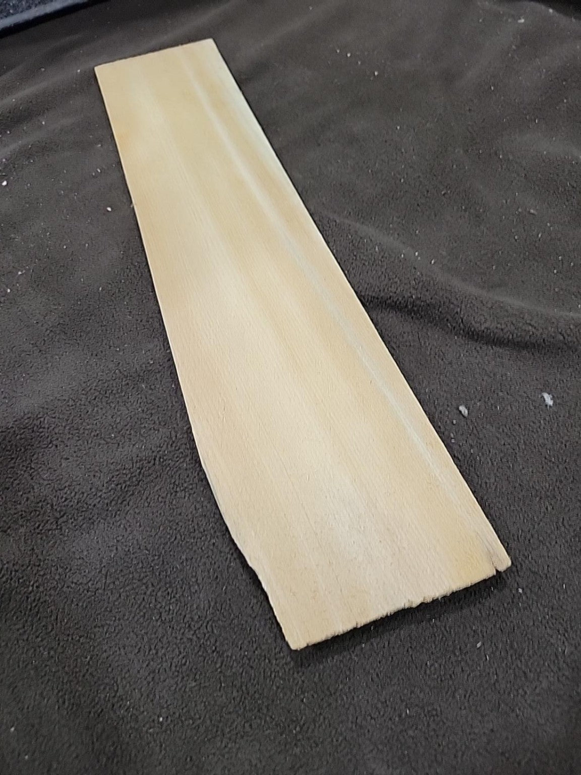 Lot of 80 Tapered Wood Shakes – 16" Salvage Stock