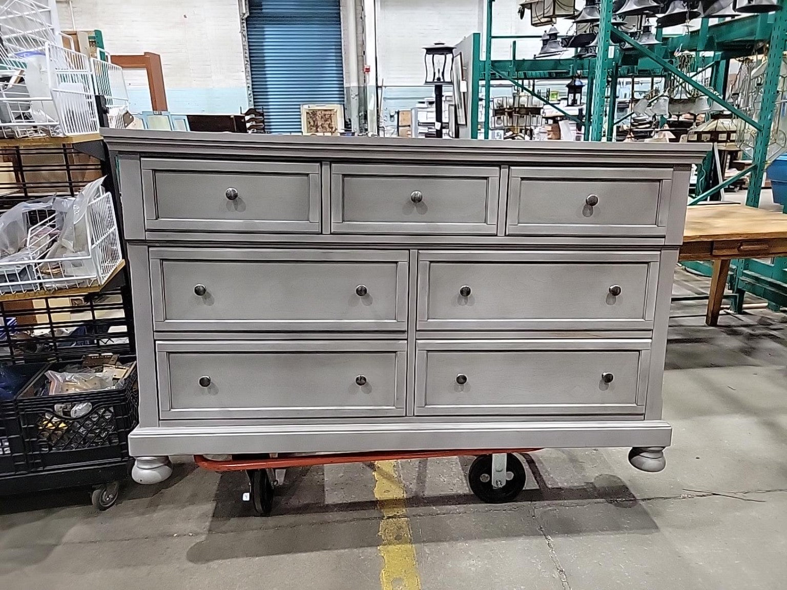 Ashley Furniture Gray 7-Drawer Dresser B733-31