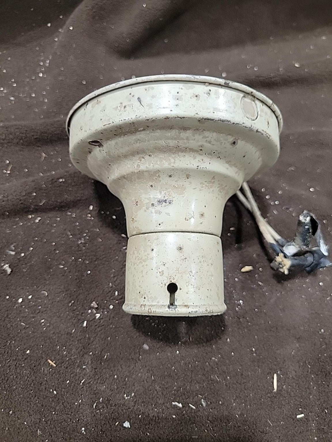 Vintage Industrial Ceiling Light Fixture – Cream