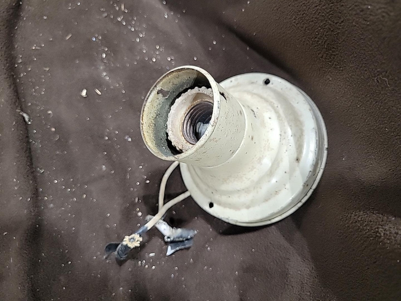 Vintage Industrial Ceiling Light Fixture – Cream
