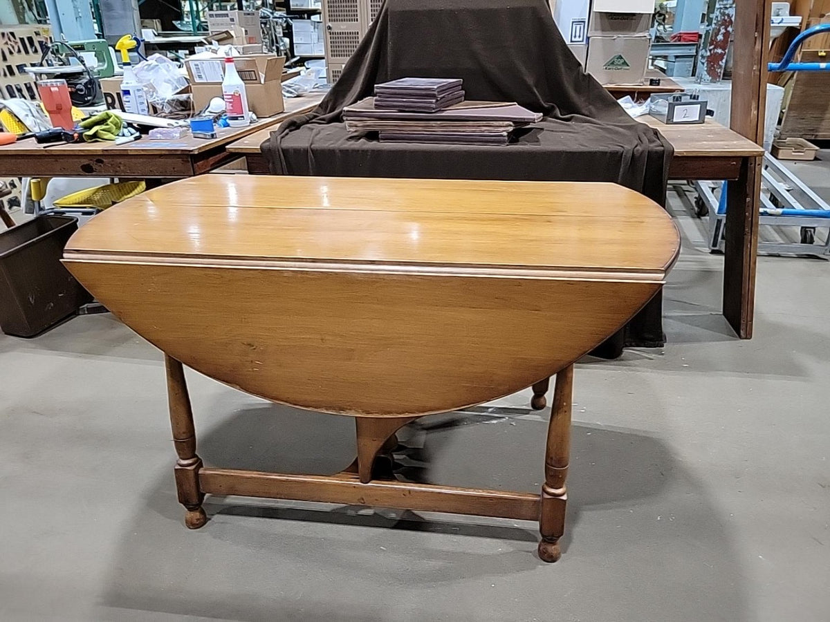 Vintage Gateleg Drop-Leaf Extension Dining Table