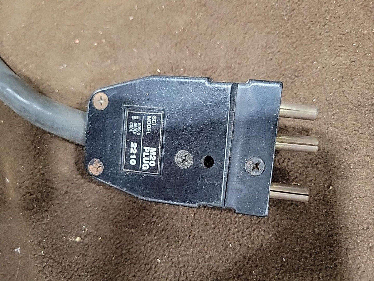 Vintage Mole-Richardson 2000W Junior Solarspot Light