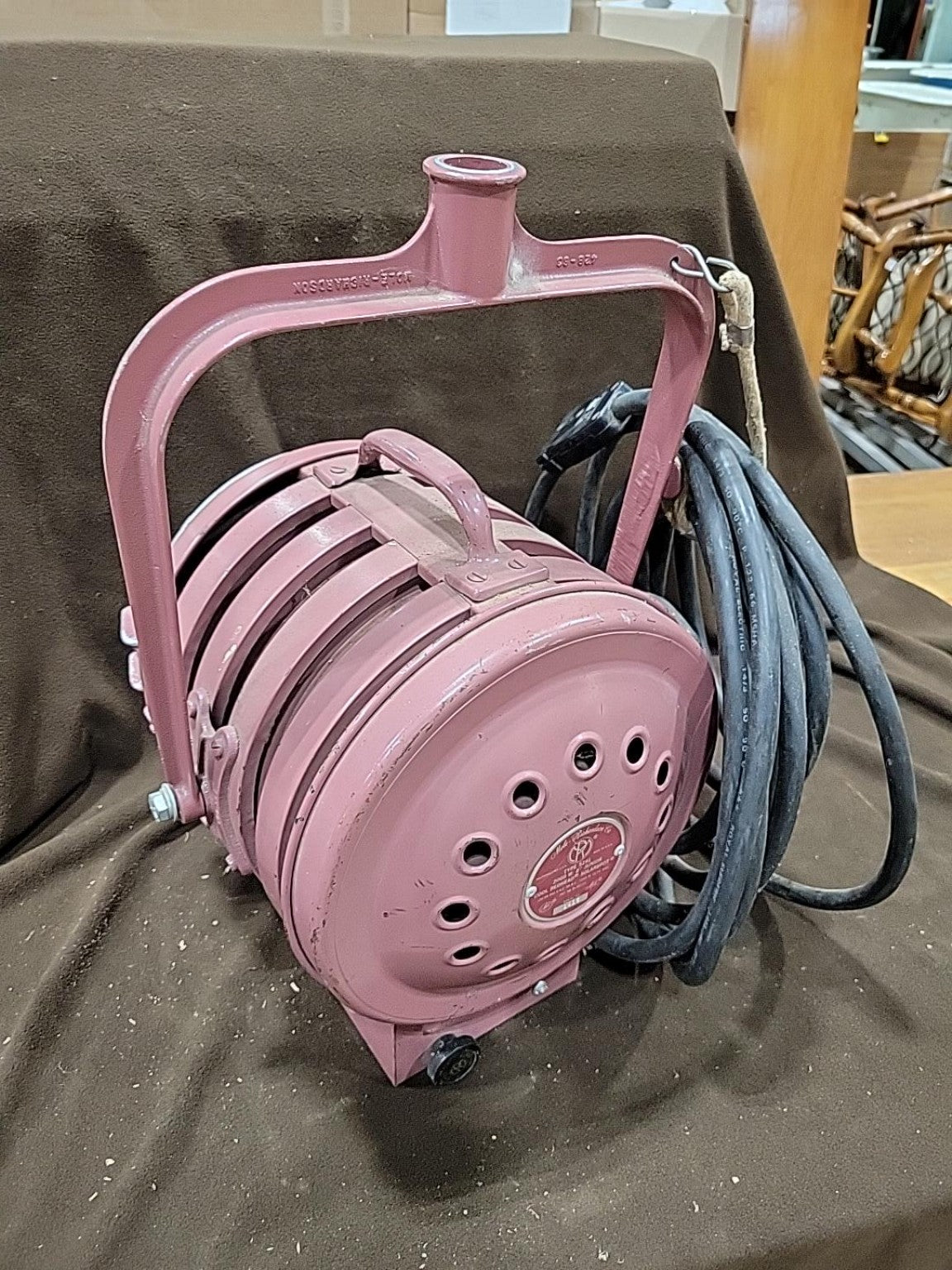 Vintage Mole-Richardson 2000W Junior Solarspot Light