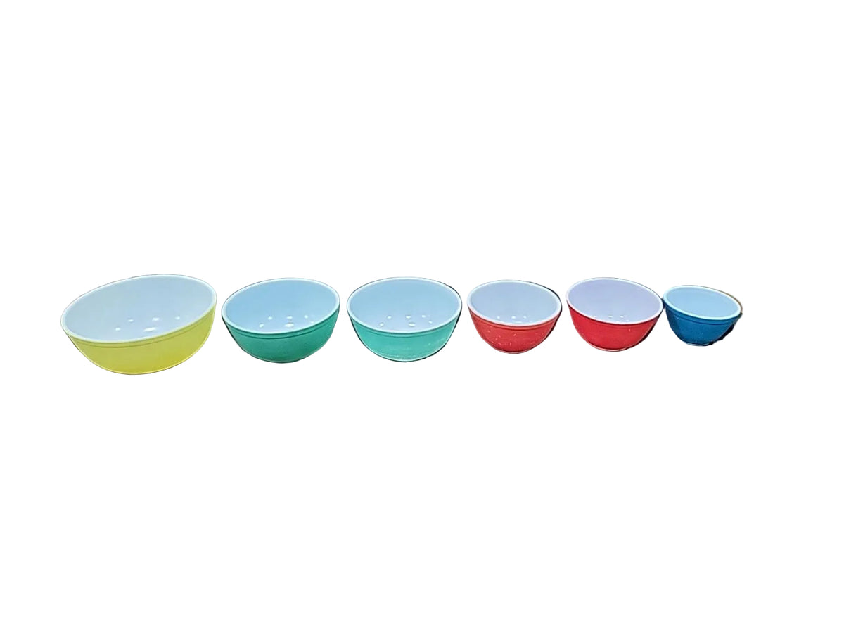 Vintage PYREX Multicolor Mixing Bowl Set of 6