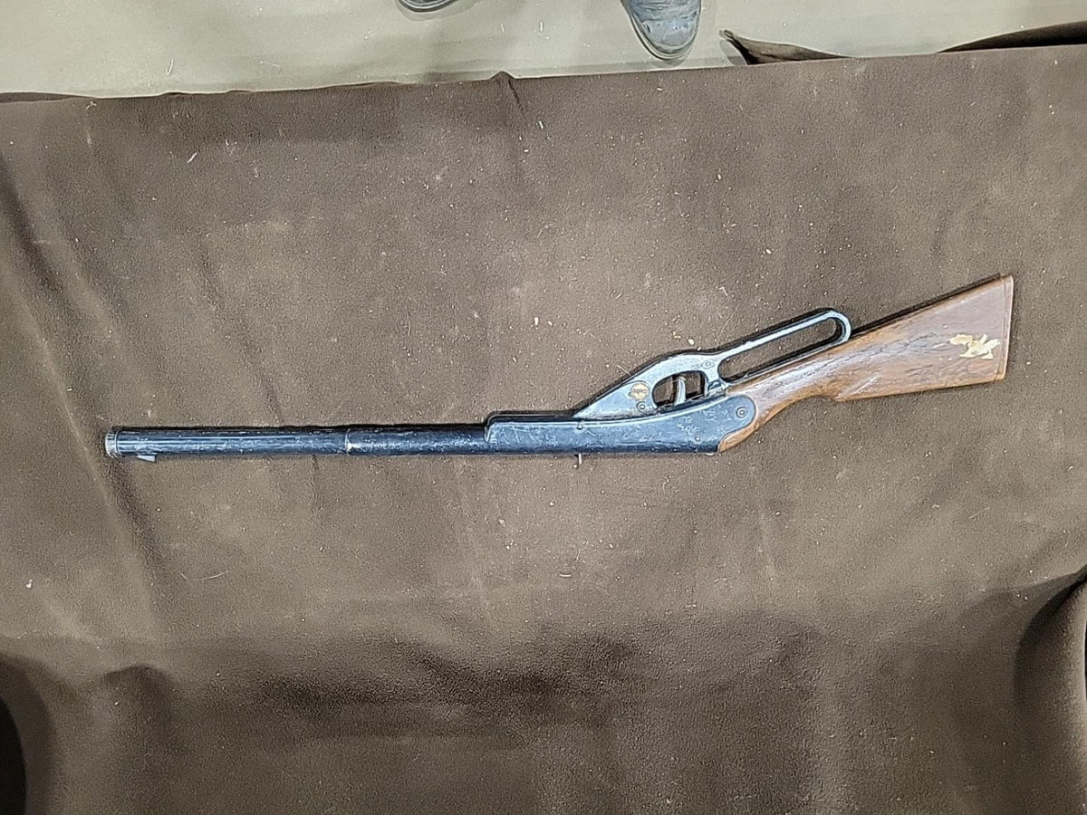 Vintage Daisy Model 102 Lever-Action BB Gun