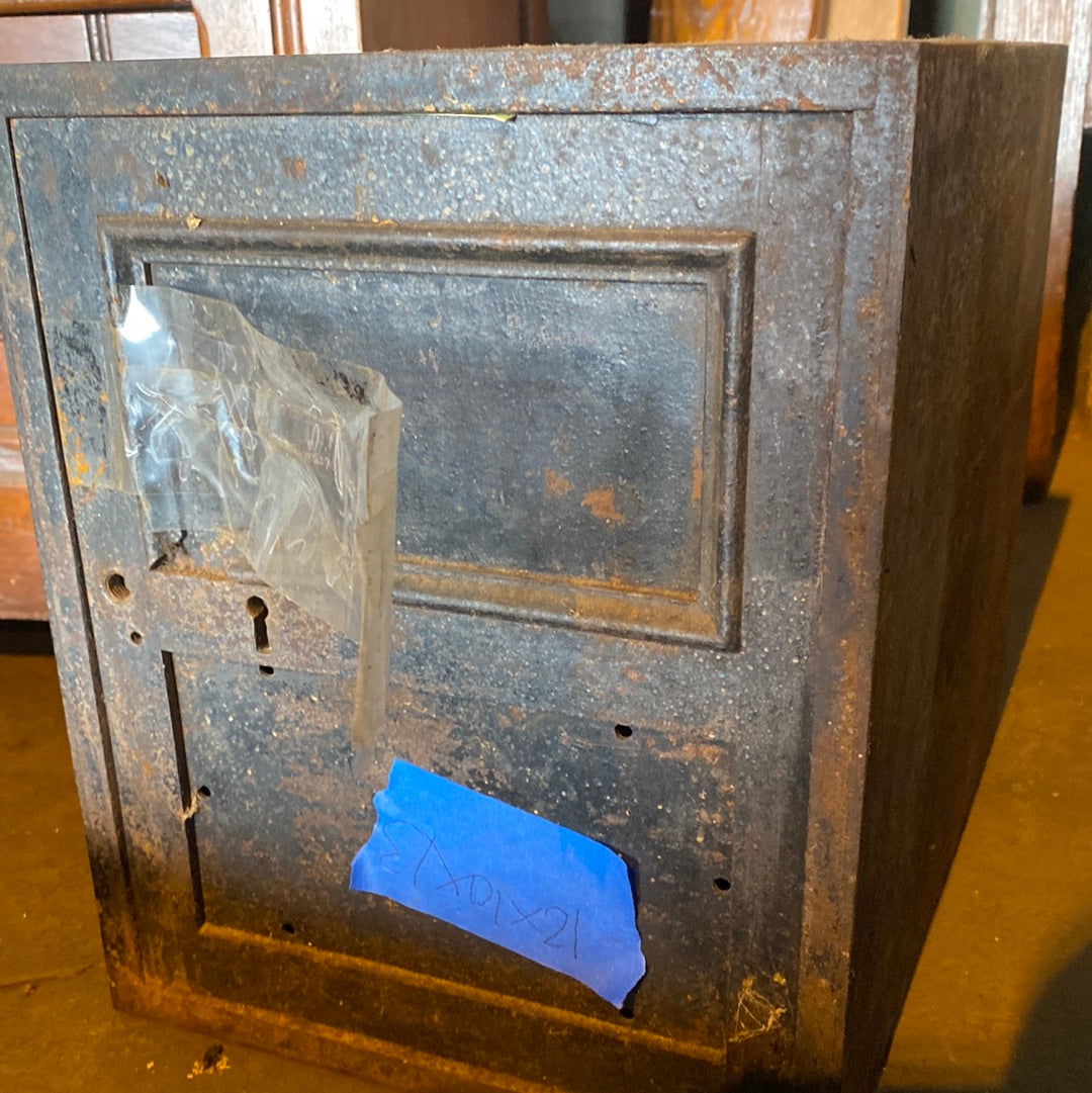 Fireproof Safe w Skeleton Key