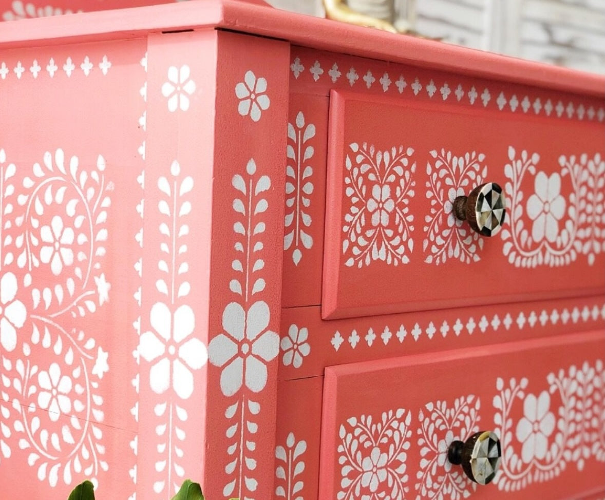 Folk It Up: A Salvaged Wood Painting Workshop with Eve Krejci