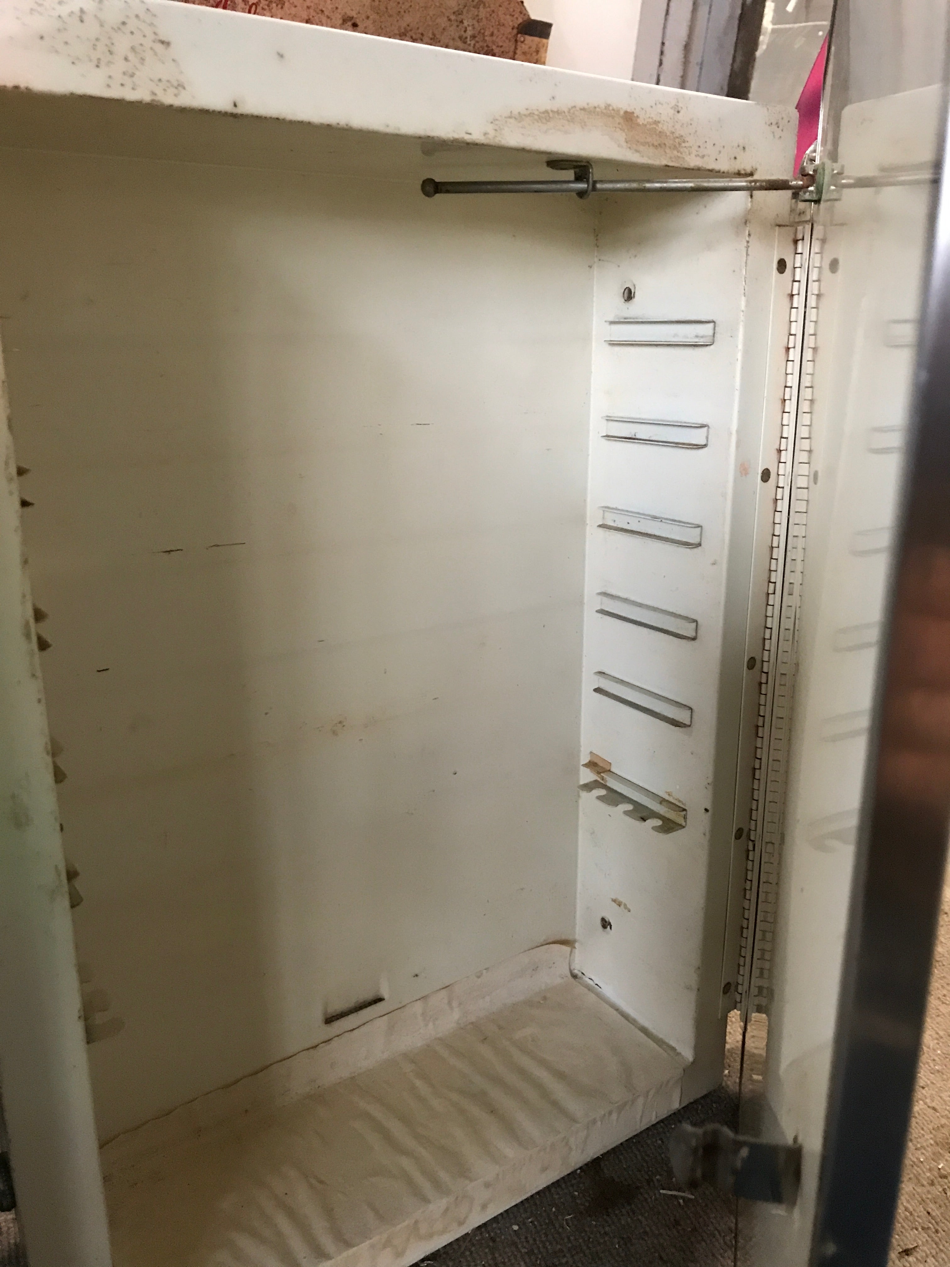 Etched Mirror Medicine Cabinet Flanked in Fluorescent Bulbs