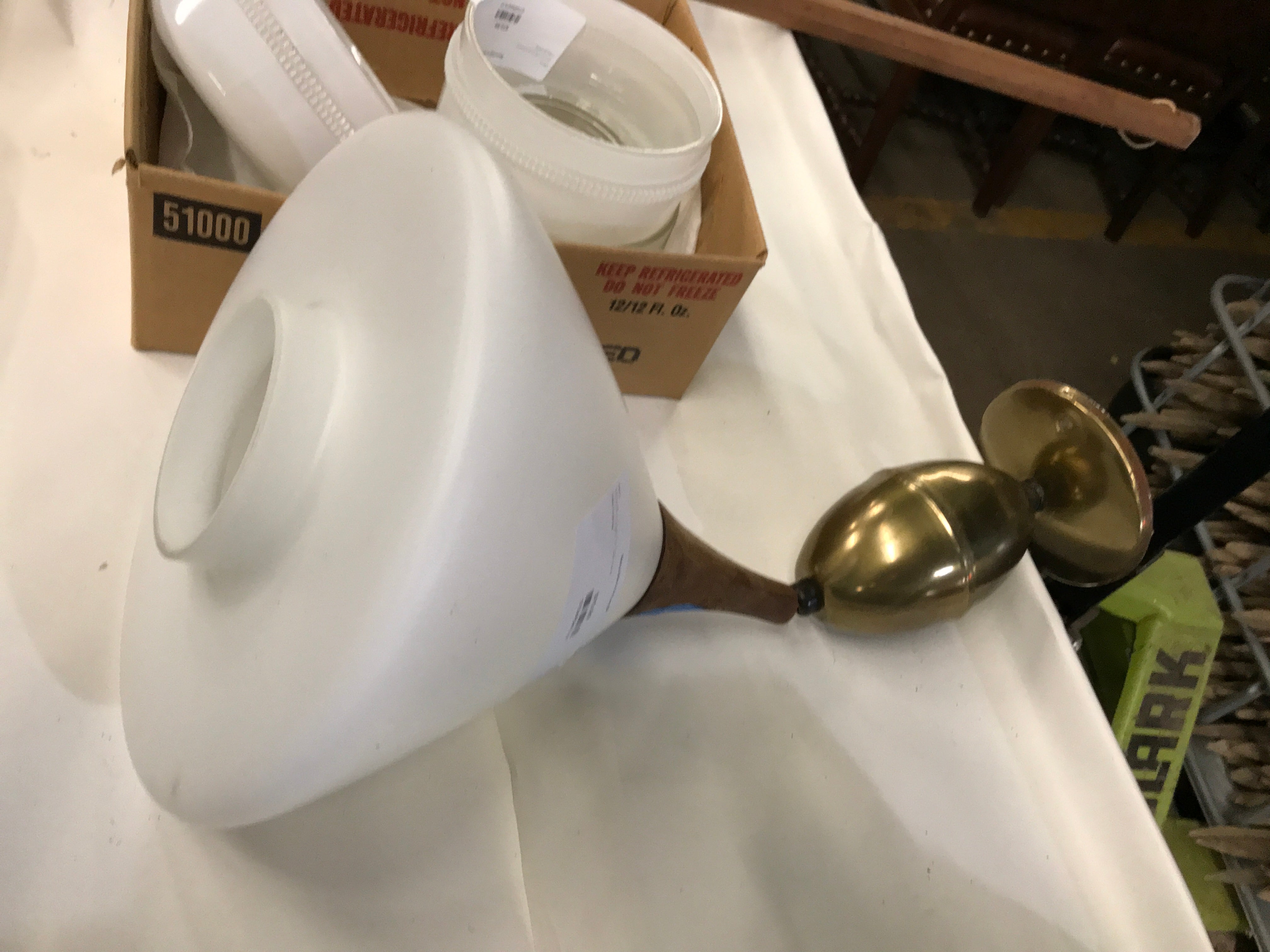 MCM Pull Light 11" Diameter