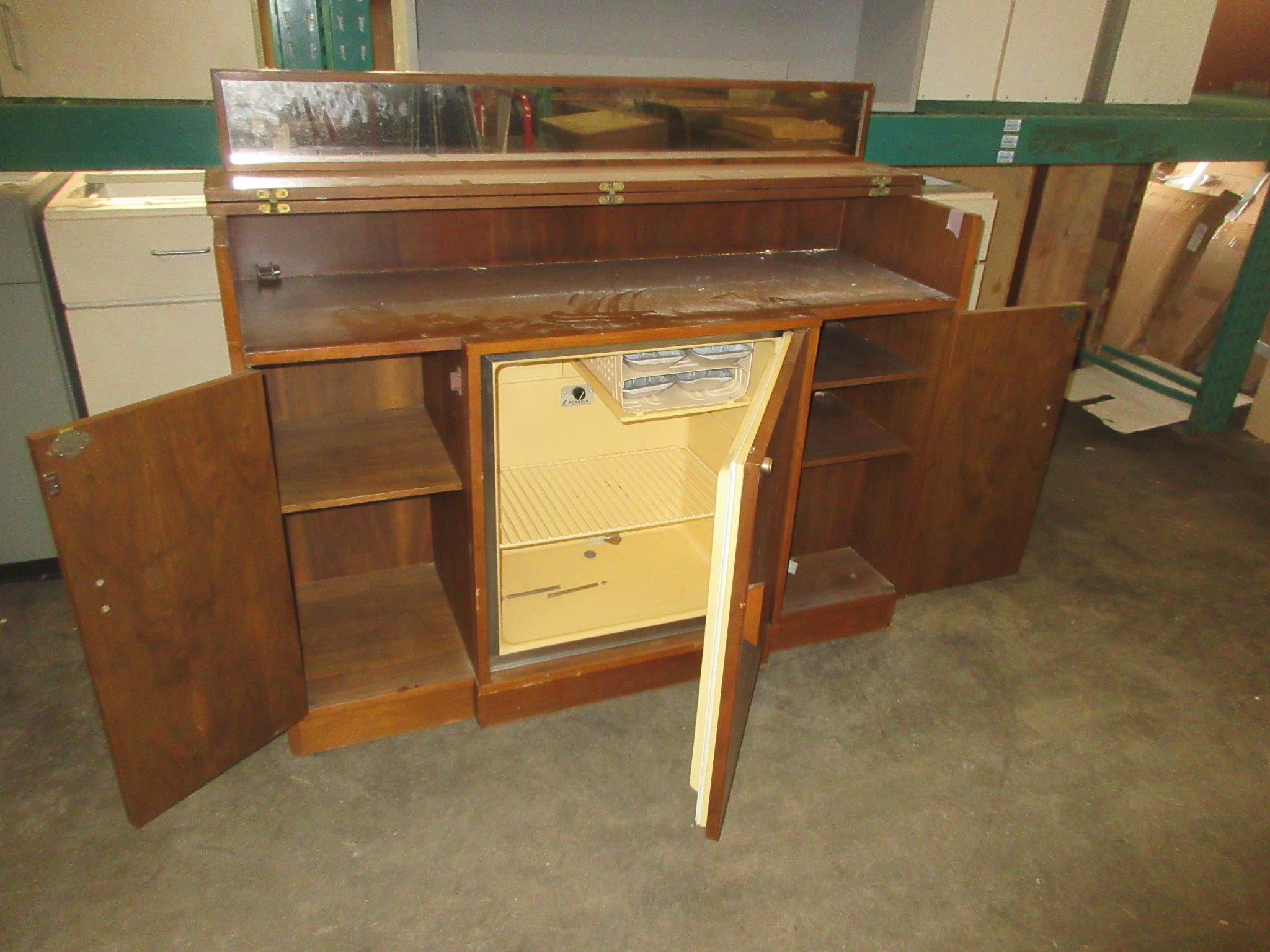 Vintage Bar with Integrated Cooler