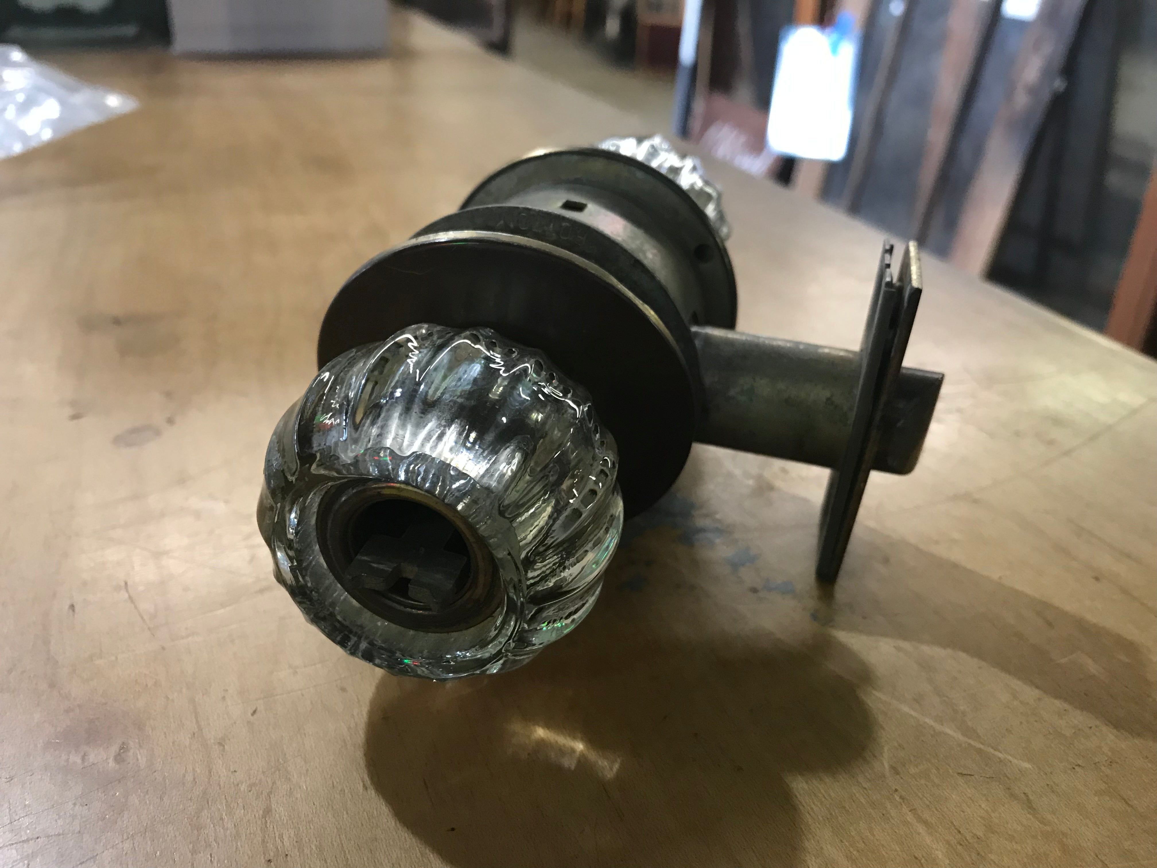 Door Mechanism Set with Glass Knobs
