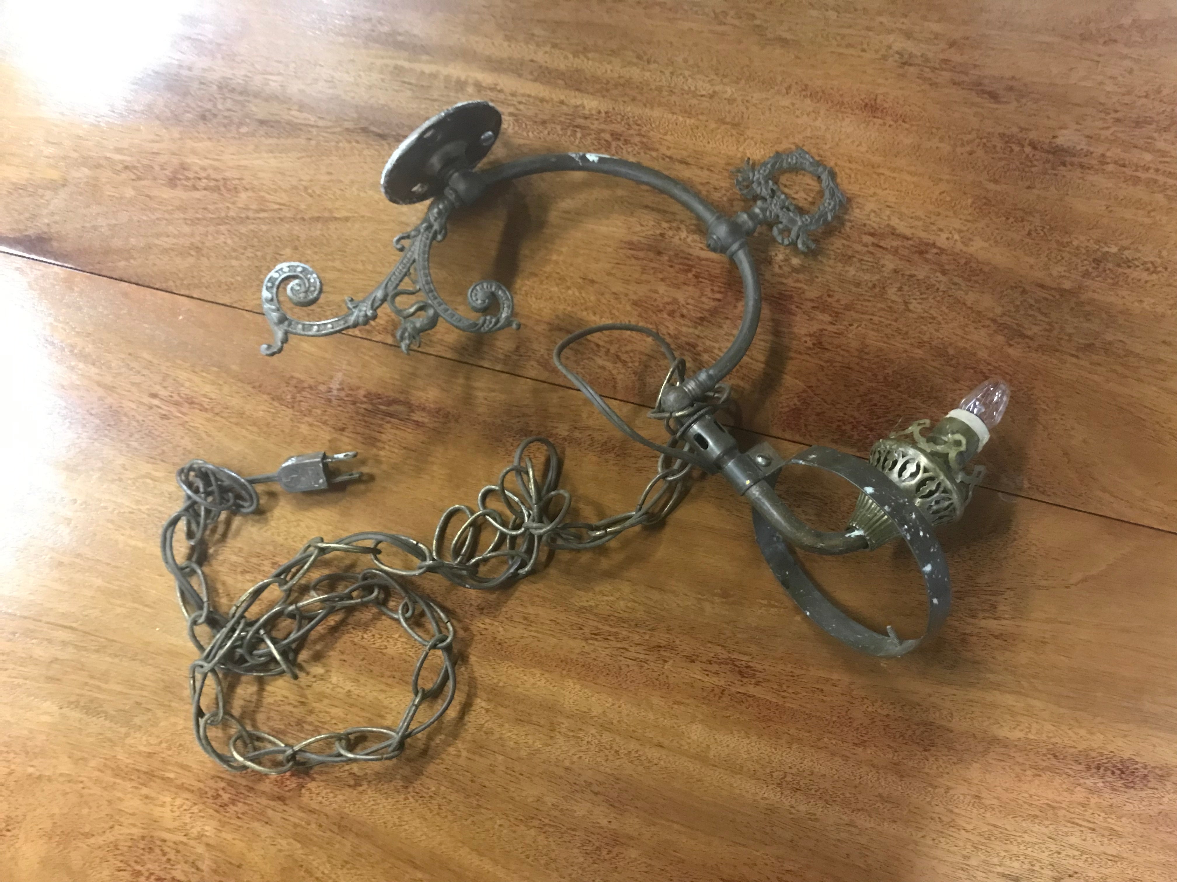 Vintage Brass Wall Light Fixture With Chain