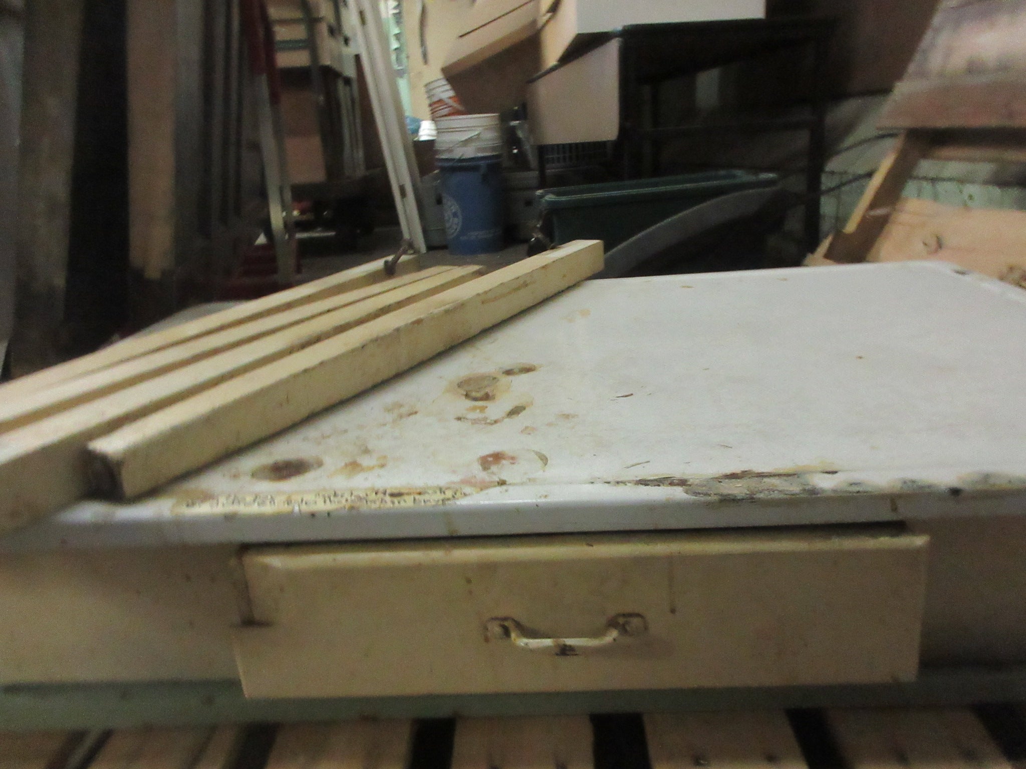 Enamel Top Desk with Legs