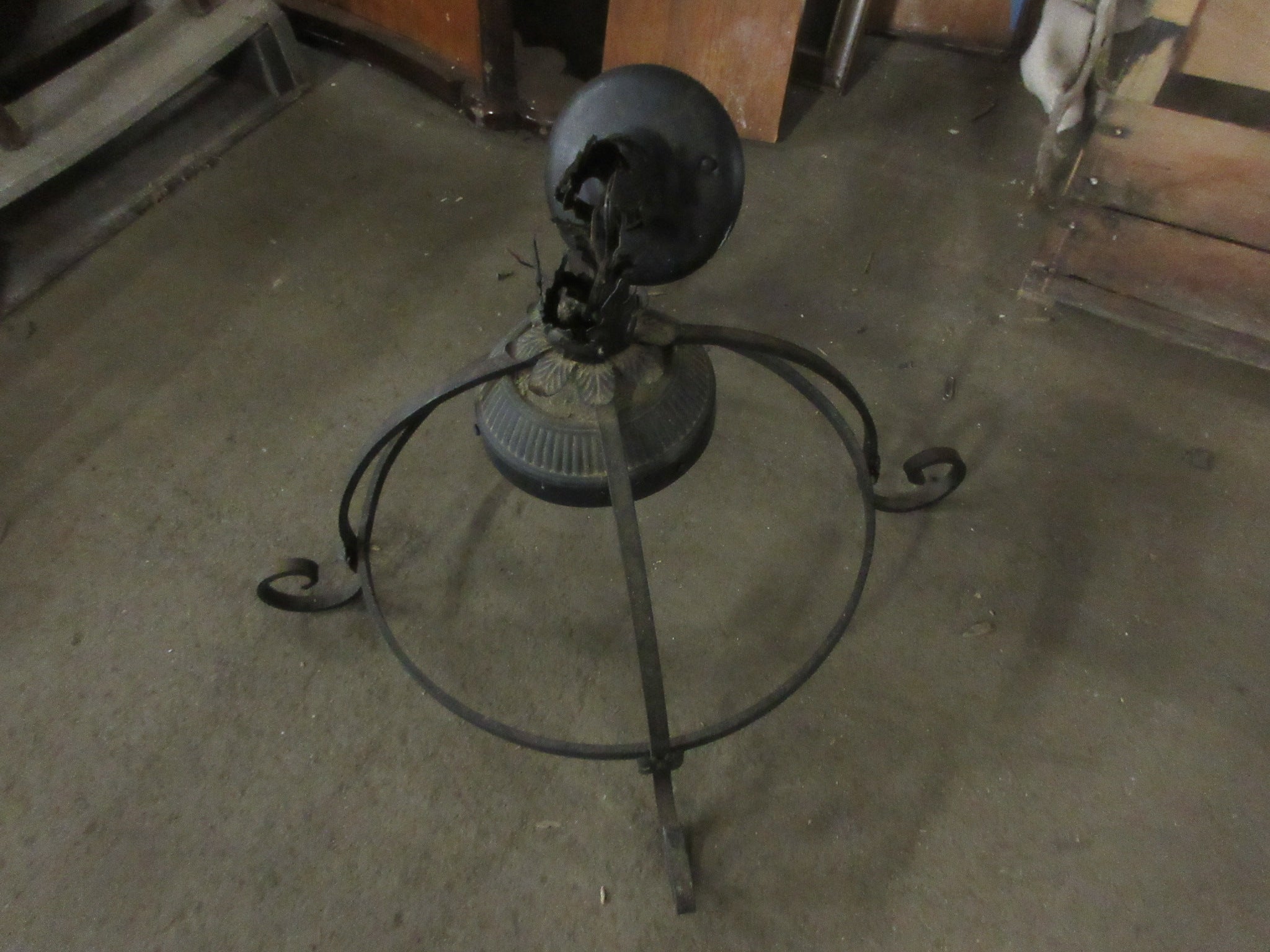 Ceiling Mount Single Light Fixture